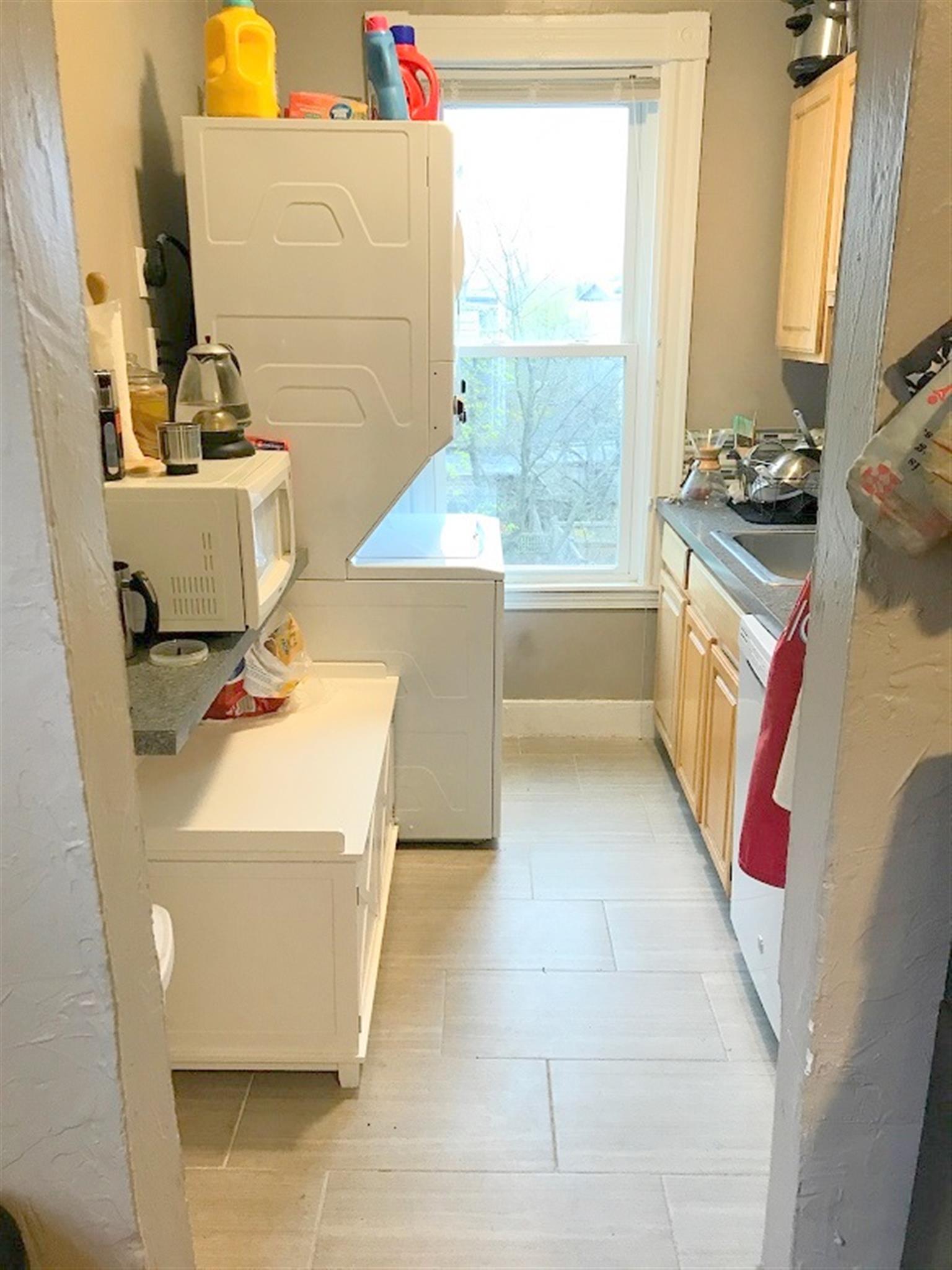 90 Holland St, Davis Square