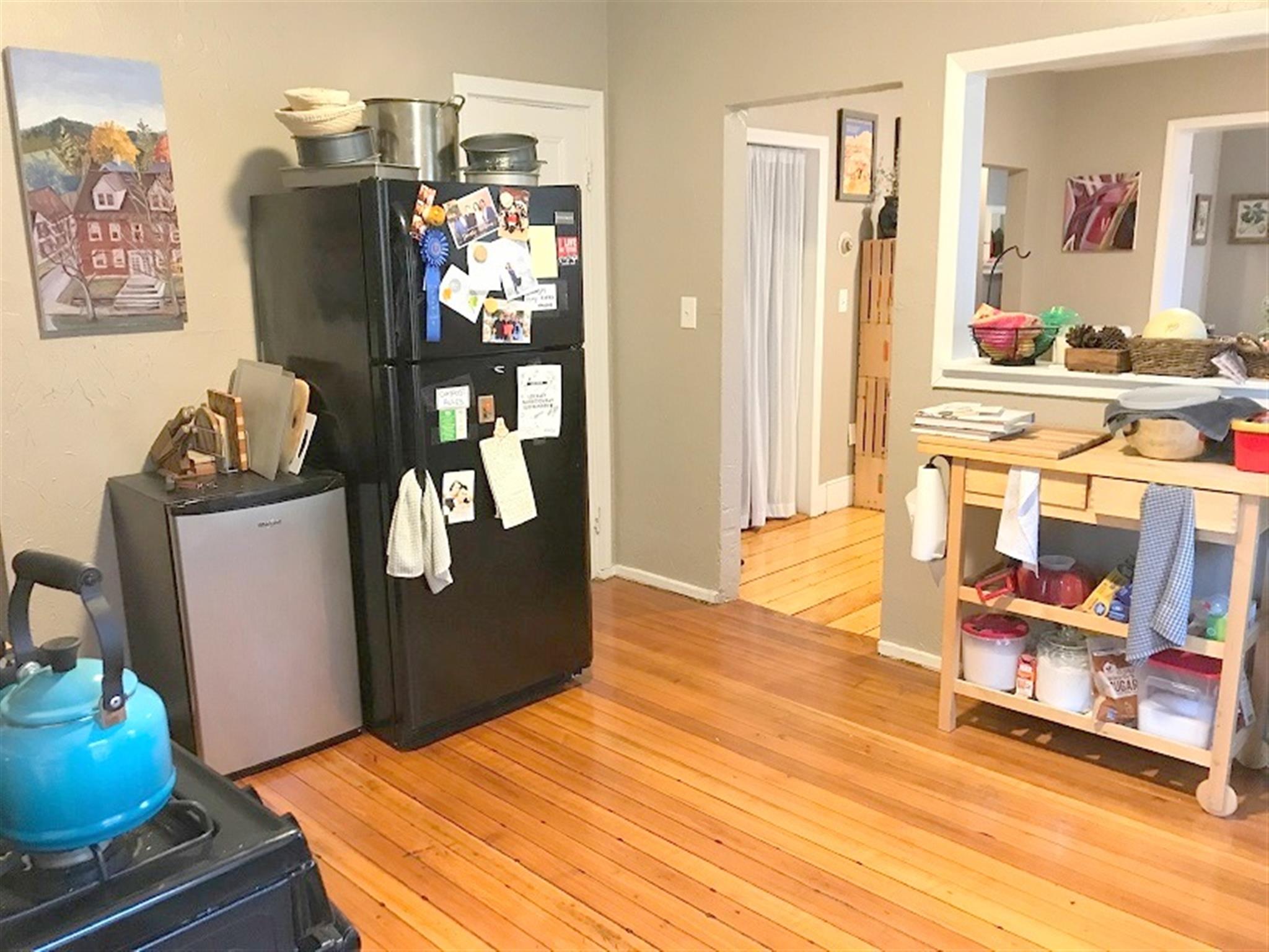 90 Holland St, Davis Square