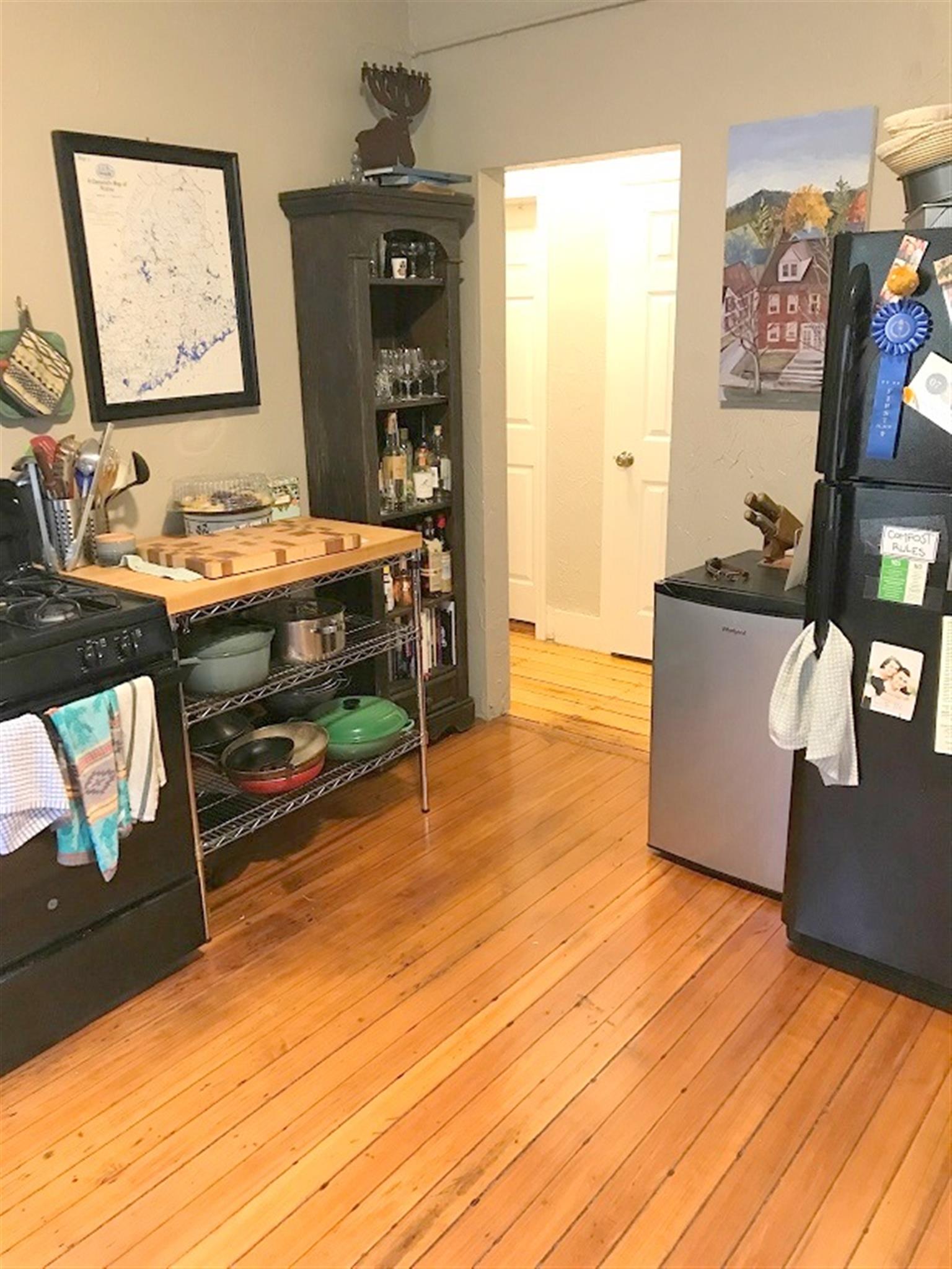 90 Holland St, Davis Square