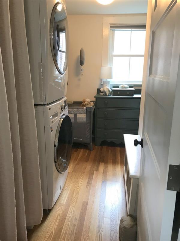 30 Moore St, Davis Square