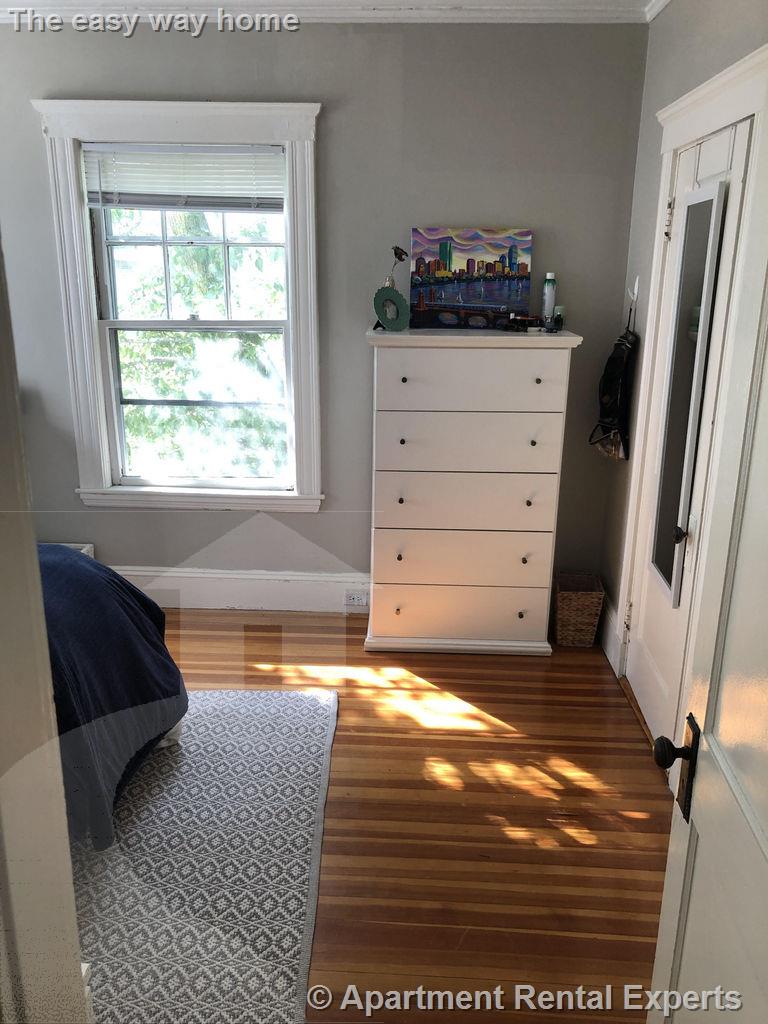 452 Broadway, Harvard Square