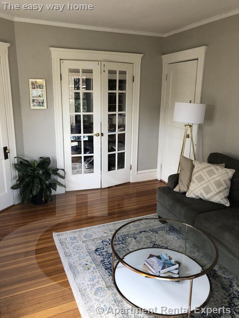 452 Broadway, Harvard Square