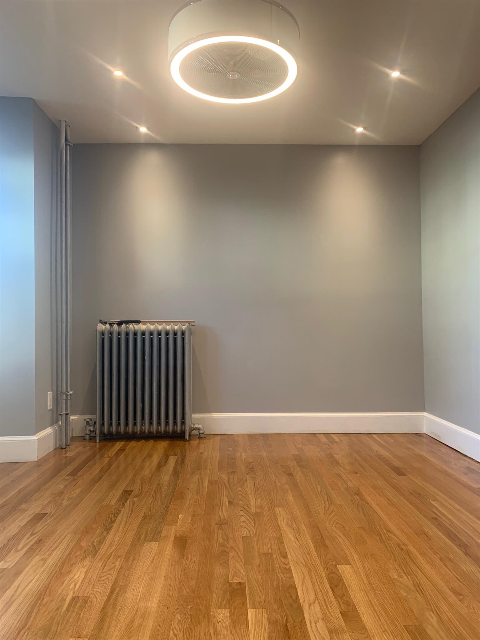 80 Vernon St, Magoun Square