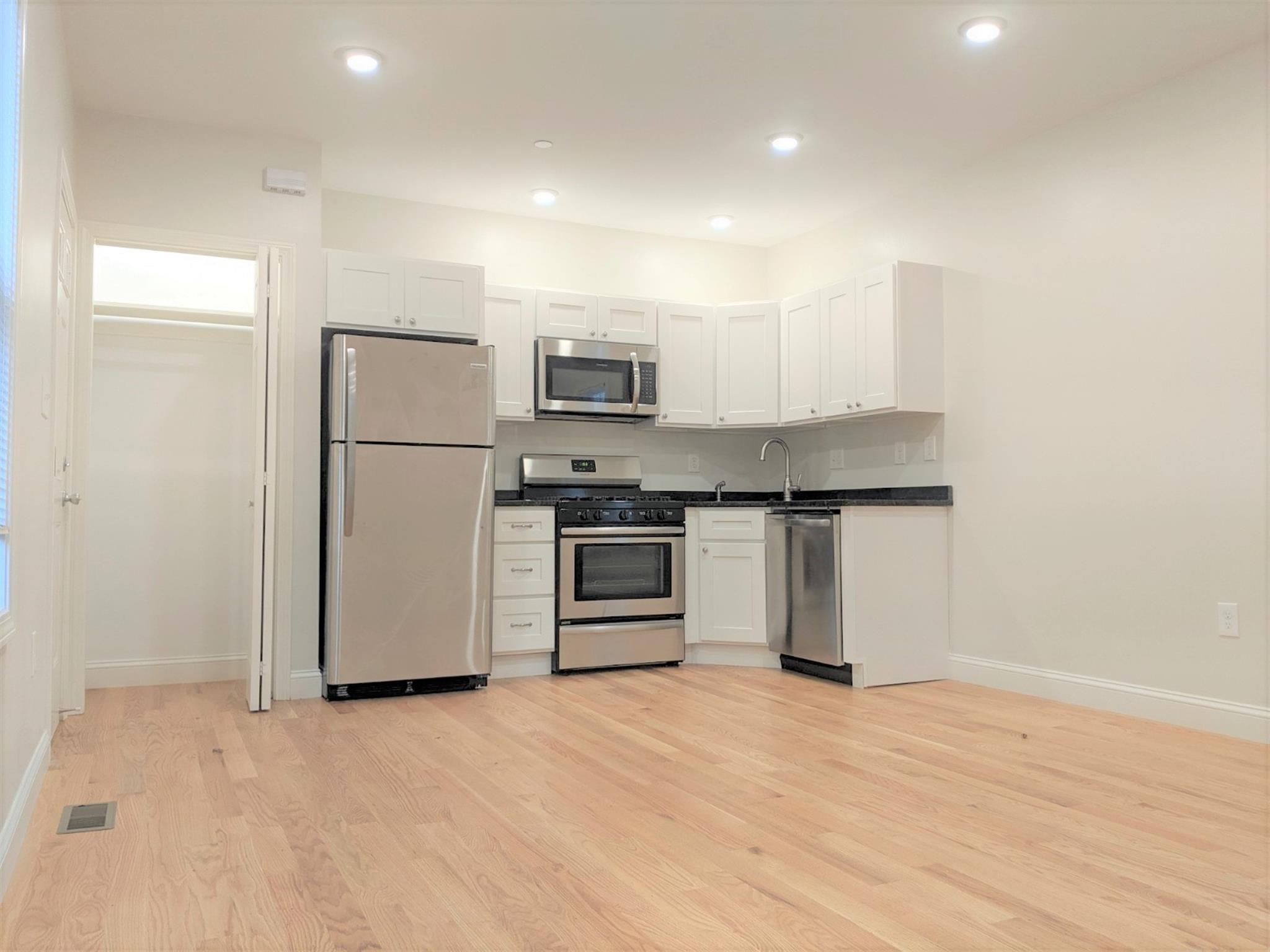 44 Cogswell Ave, Porter Square