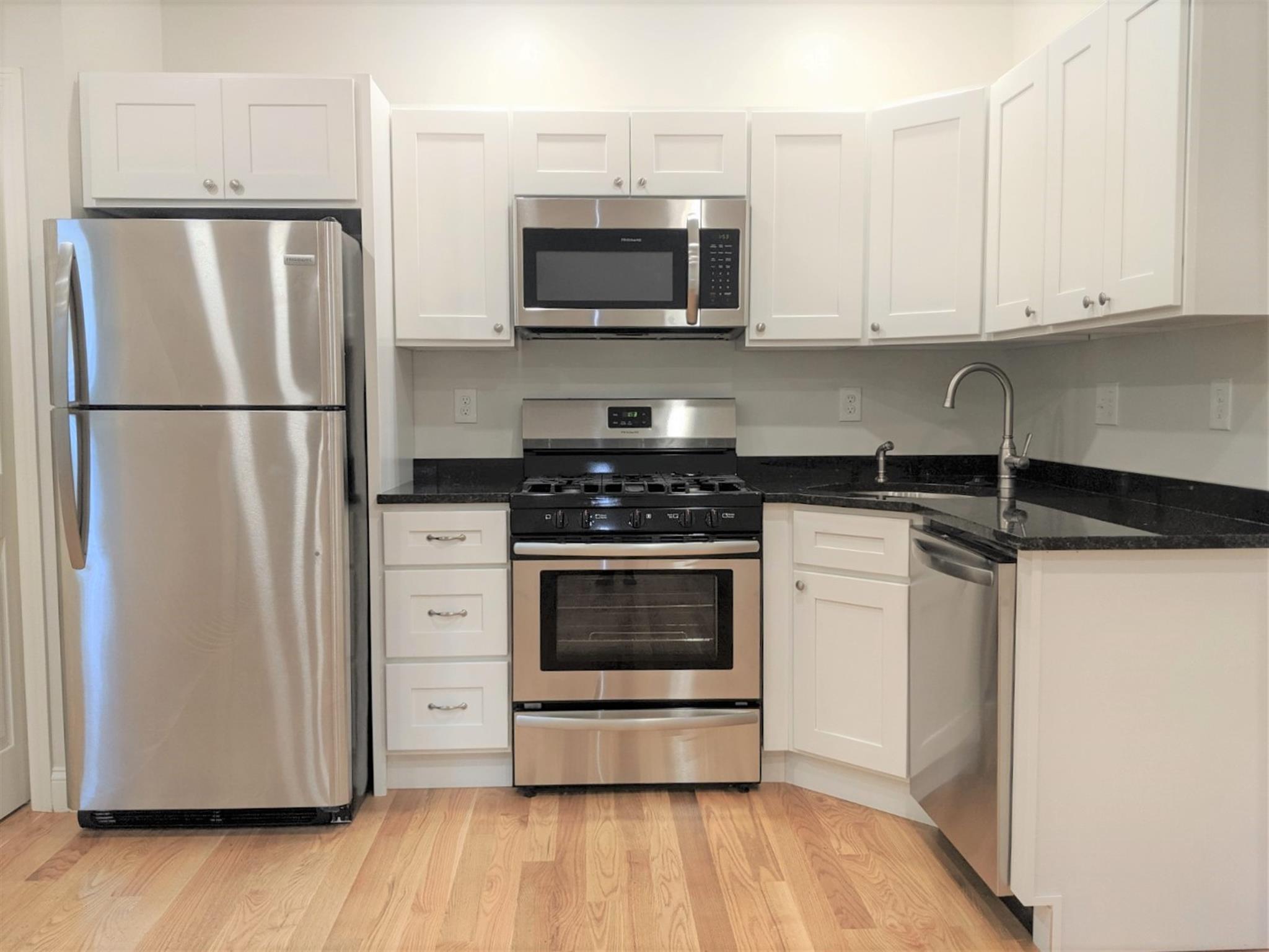 44 Cogswell Ave, Porter Square