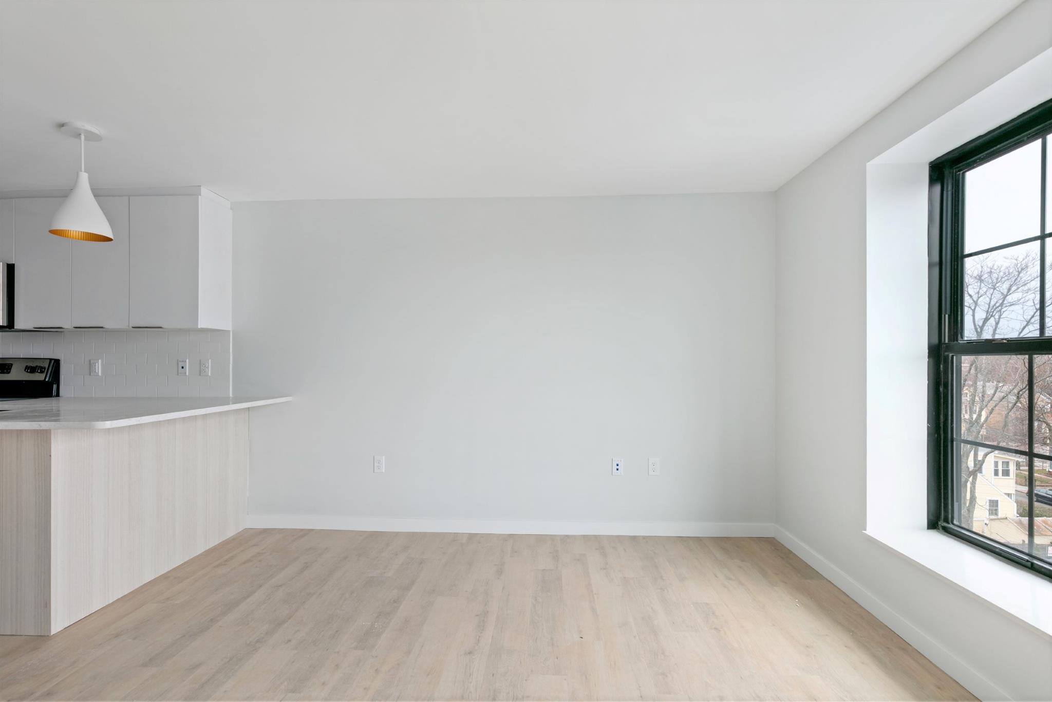 10 Soden St, Central Square