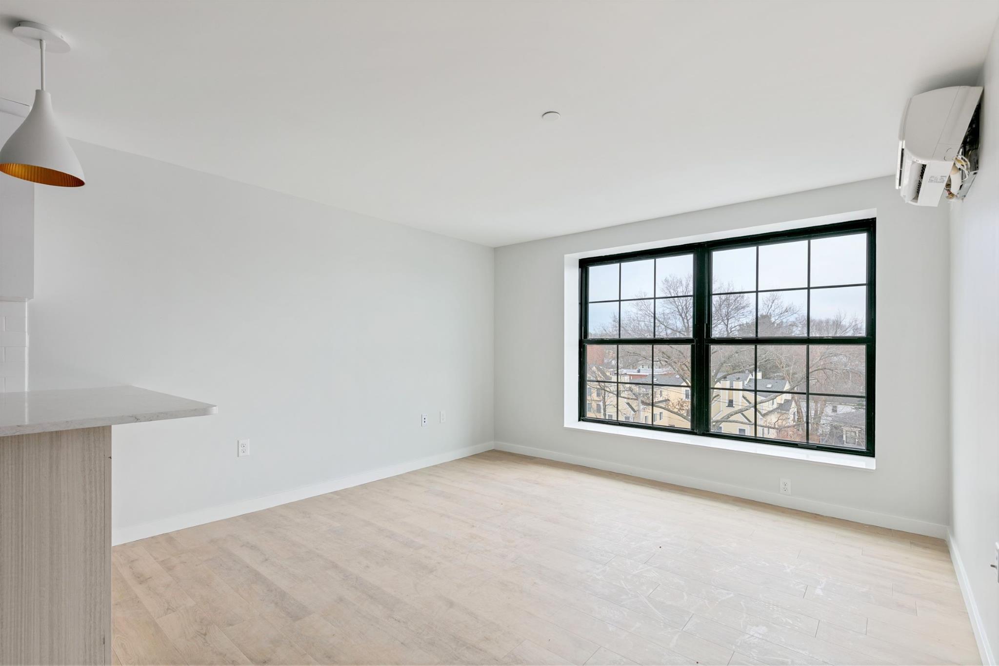 10 Soden St, Central Square