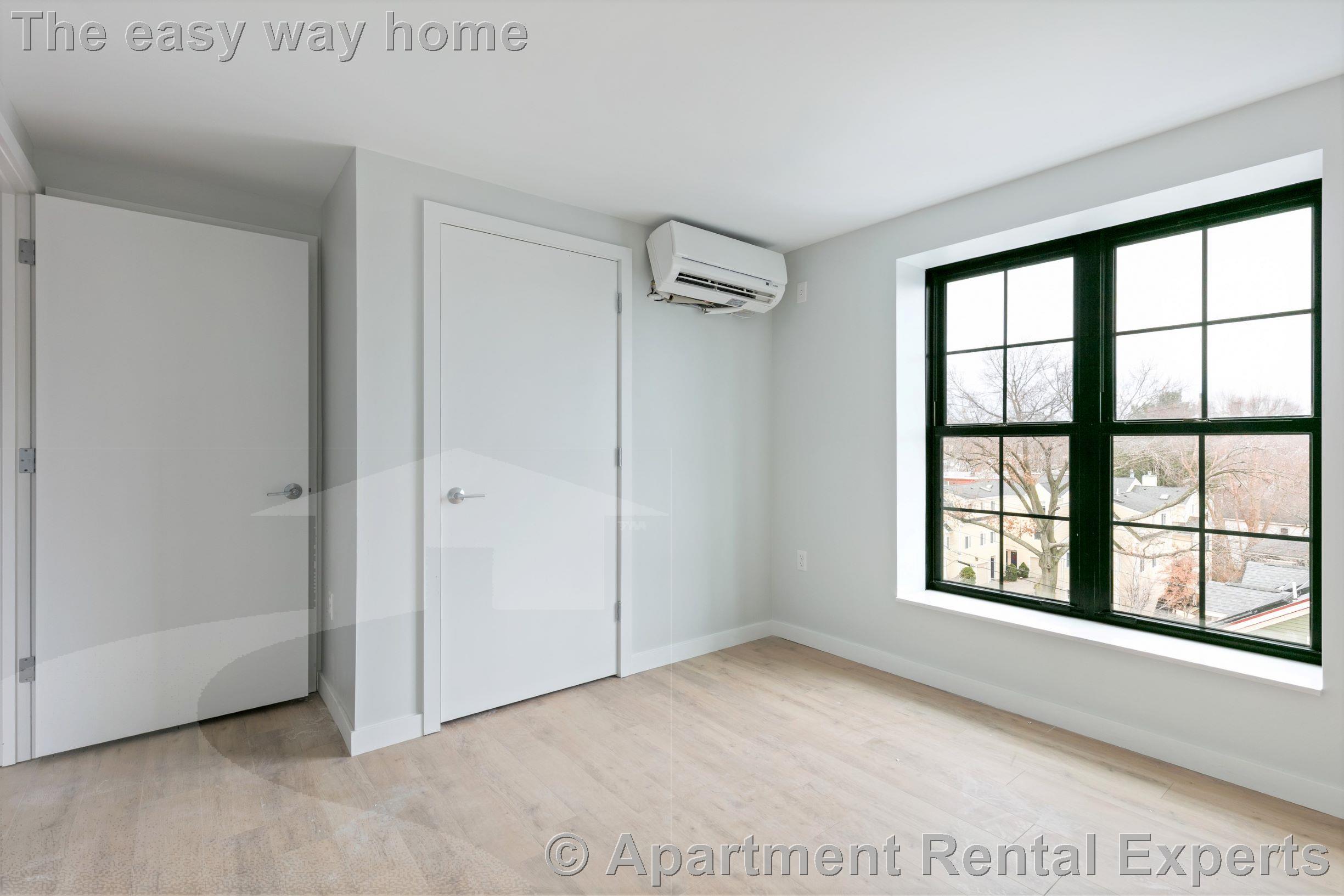 10 Soden, Central Square