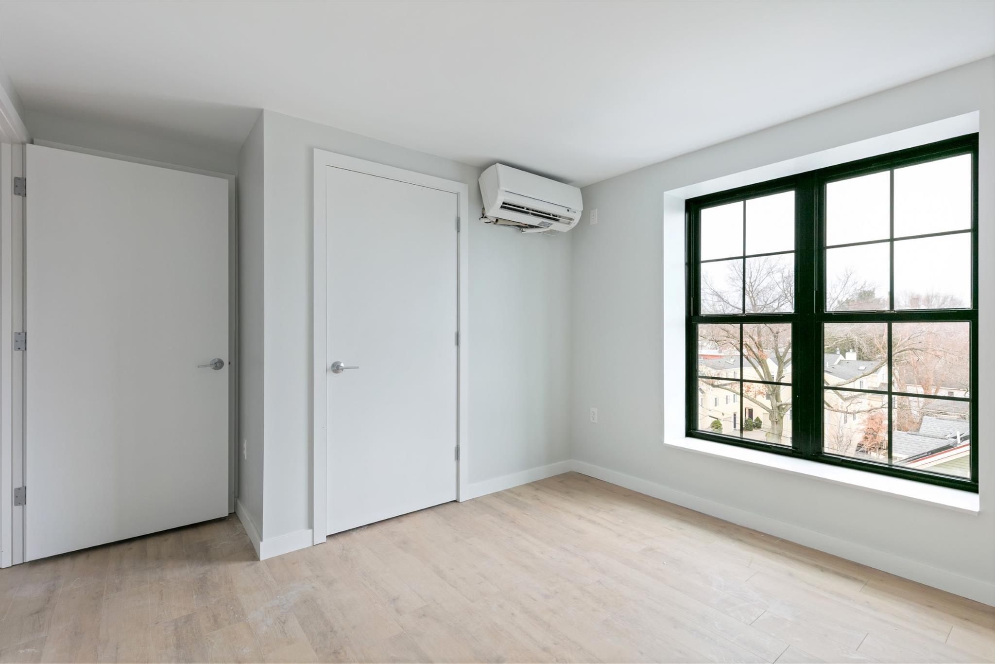 10 Soden St, Central Square