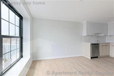 10 Soden, Central Square