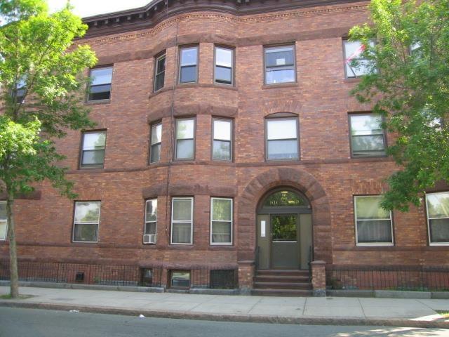 64 Vinal Ave, Prospect Hill