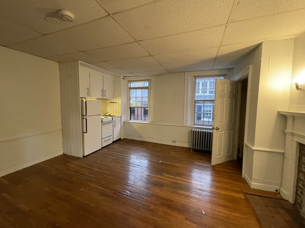 90 Myrtle St, Beacon Hill