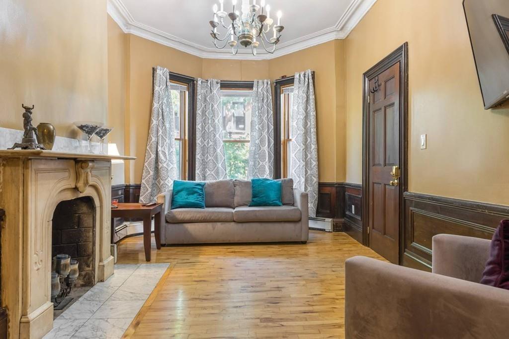 24 Worthington St, Mission Hill