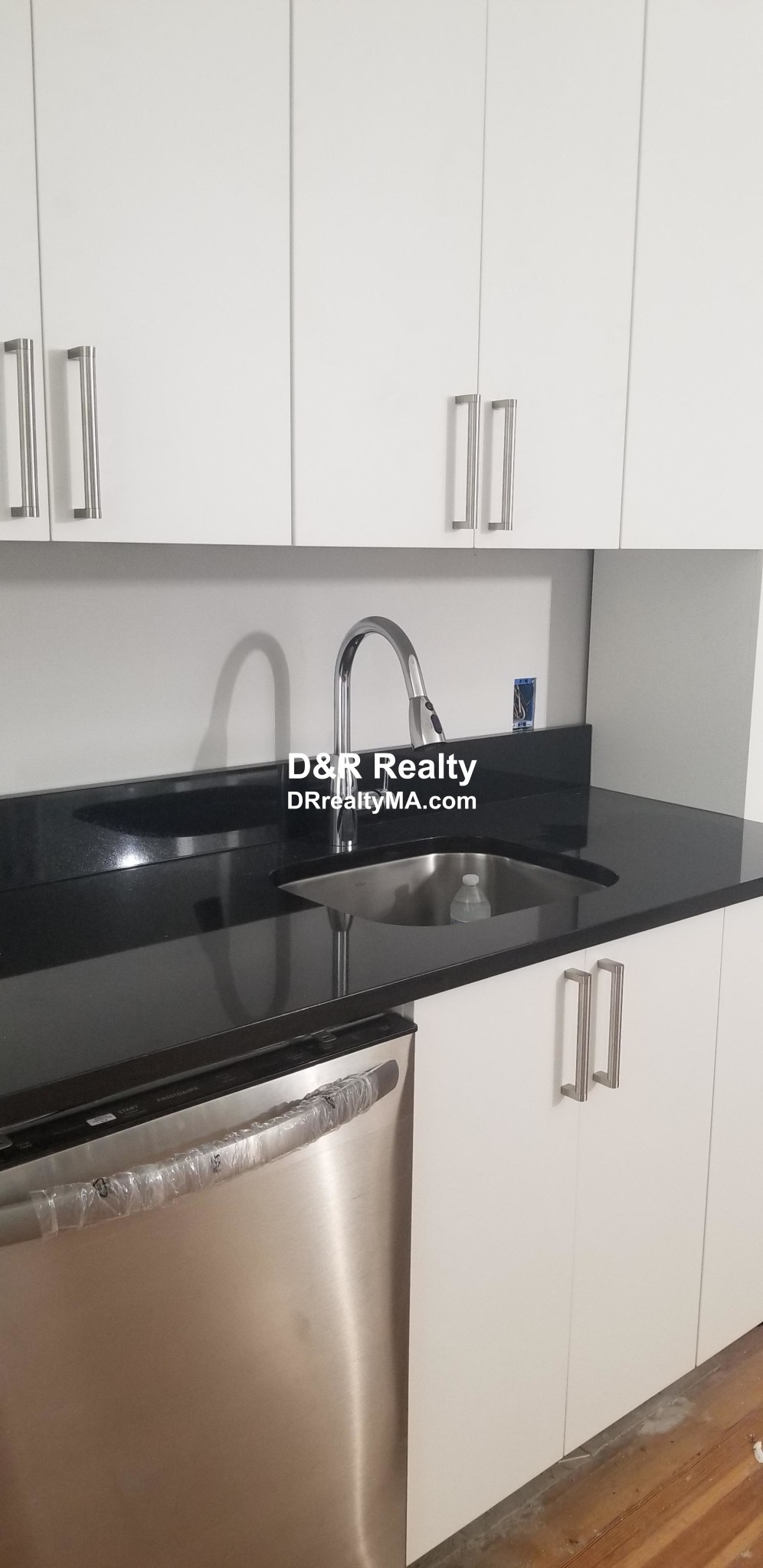 25 Fainwood Cir, Mid Cambridge