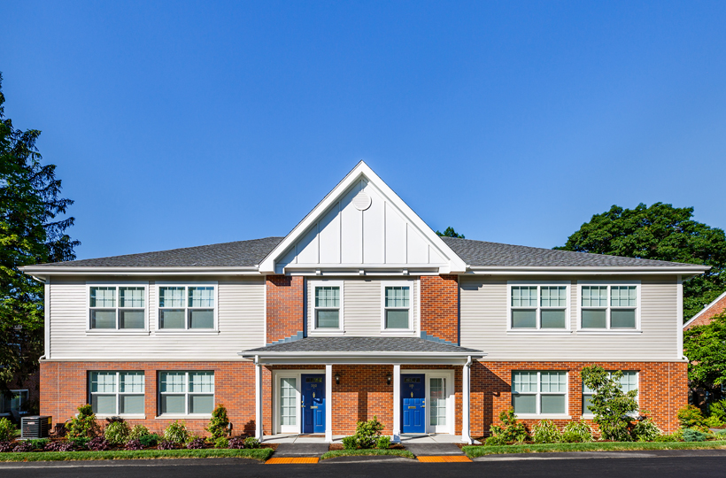 30 Independence Dr, Chestnut Hill