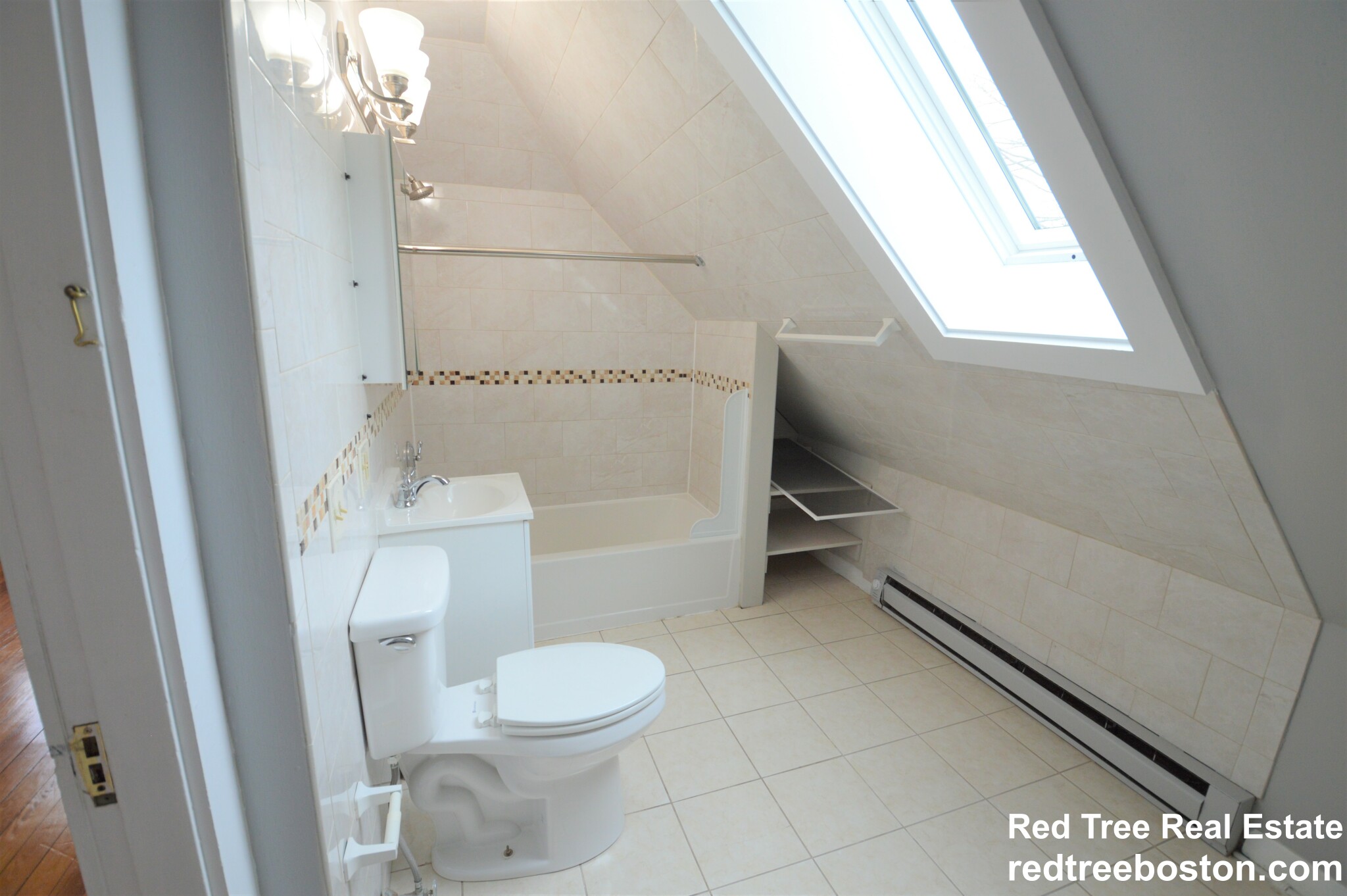 40 Newcastle Rd, Brighton