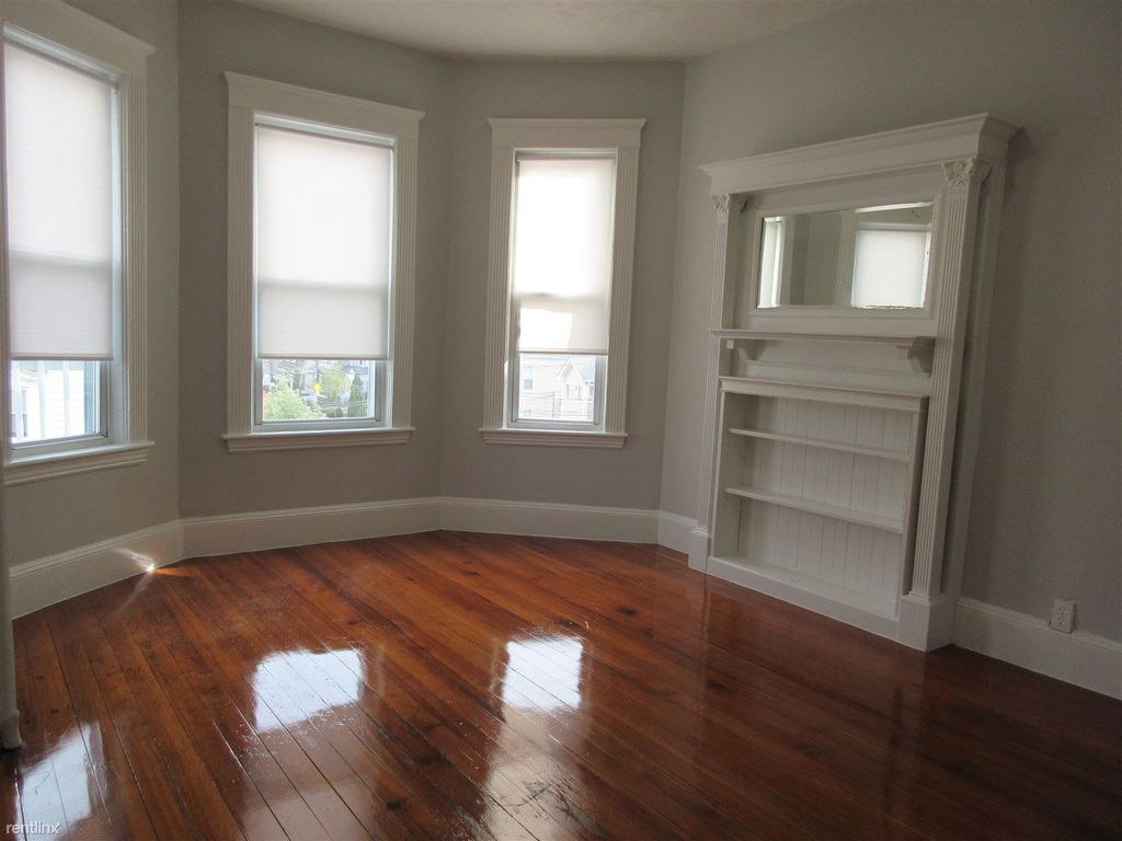 21 Roseclair St, Dorchester