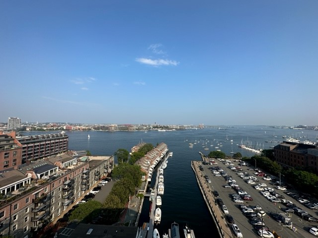 300 Commercial St, North End