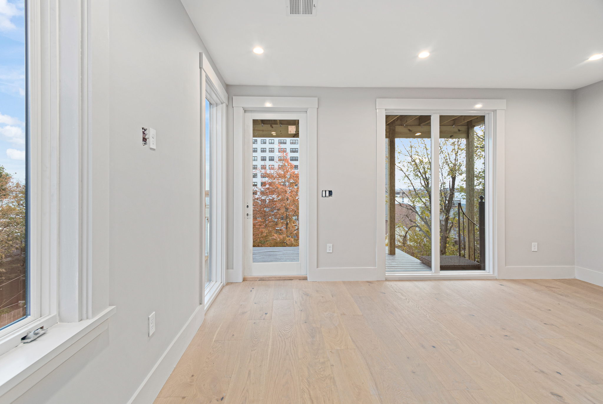 409 7th St, South Boston