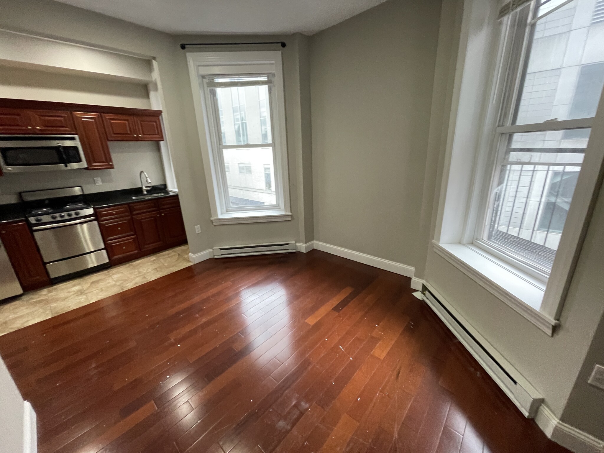 250 Newbury St, Back Bay