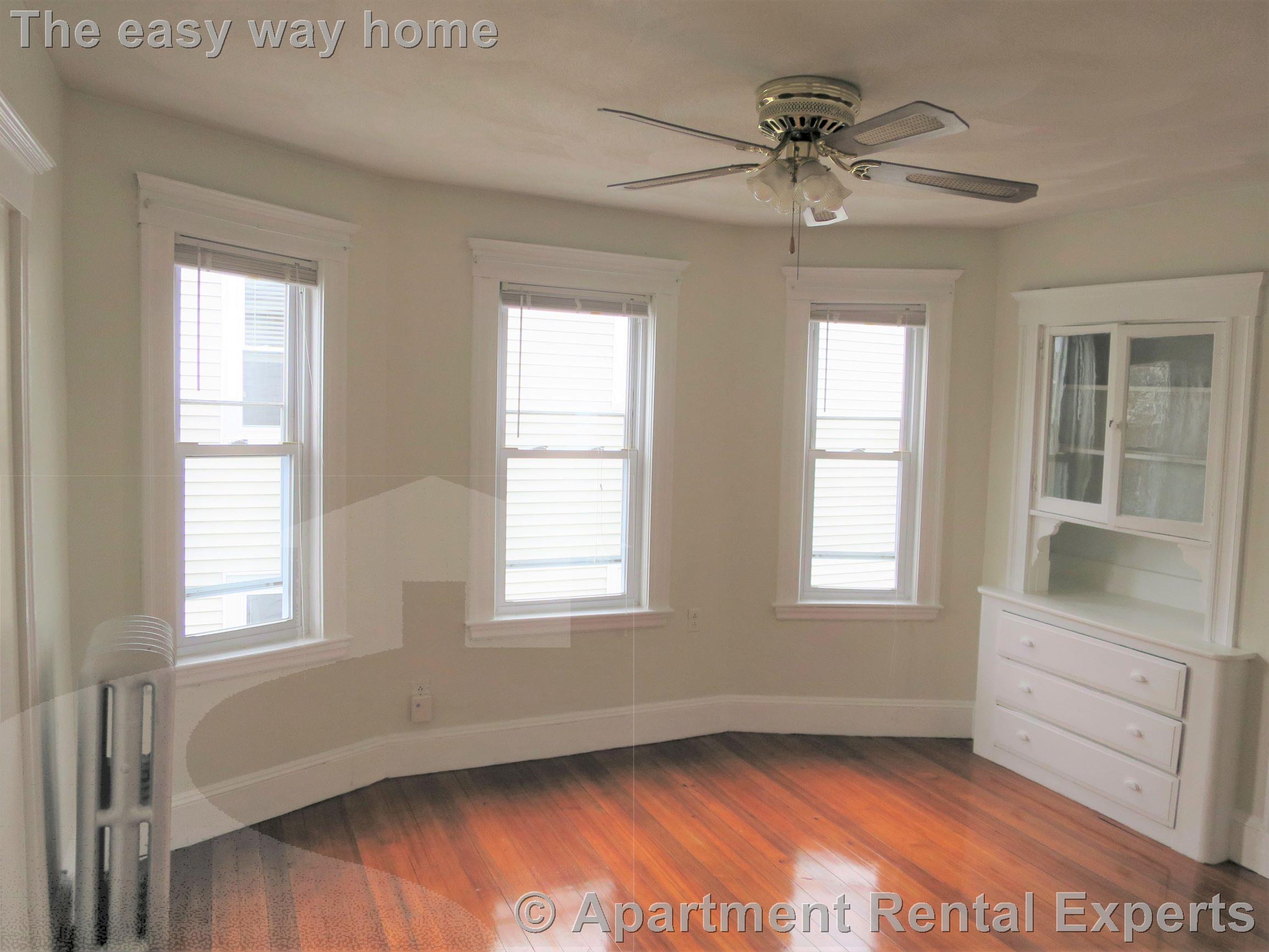 96 Conwell Ave, Teele Square