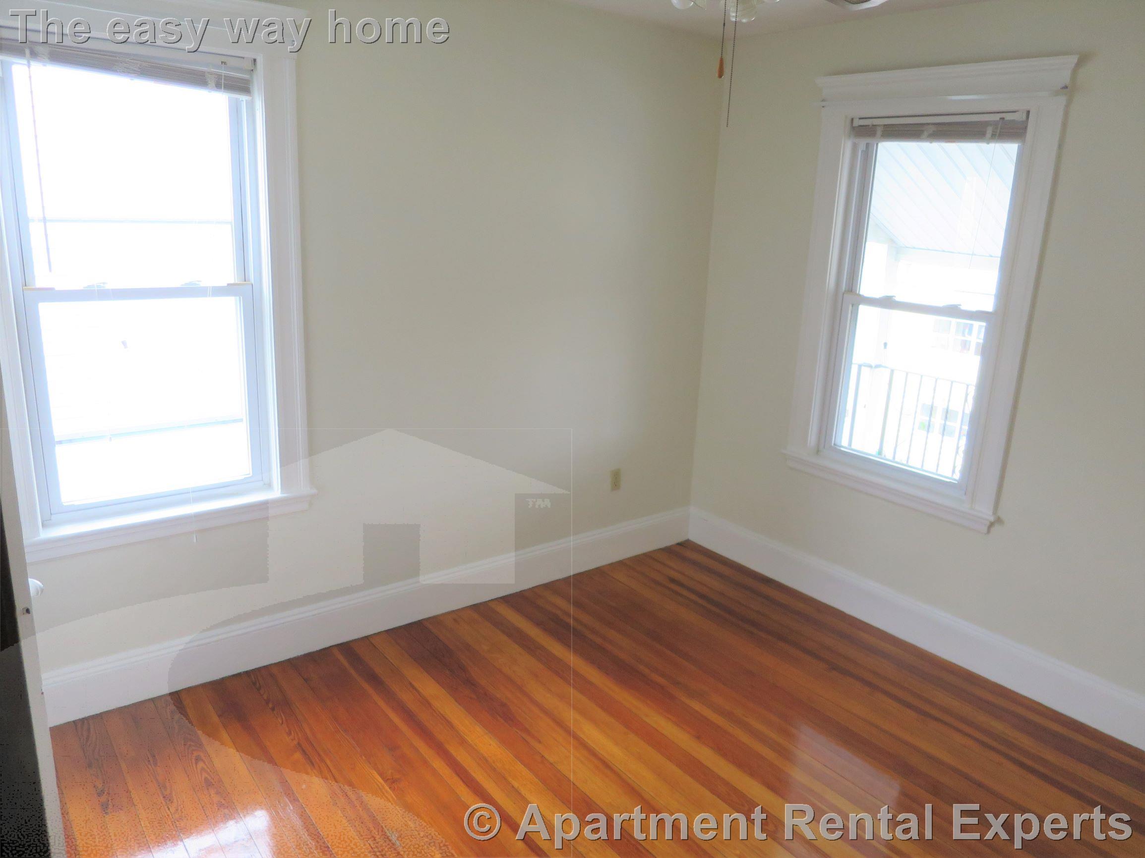 96 Conwell Ave, Teele Square