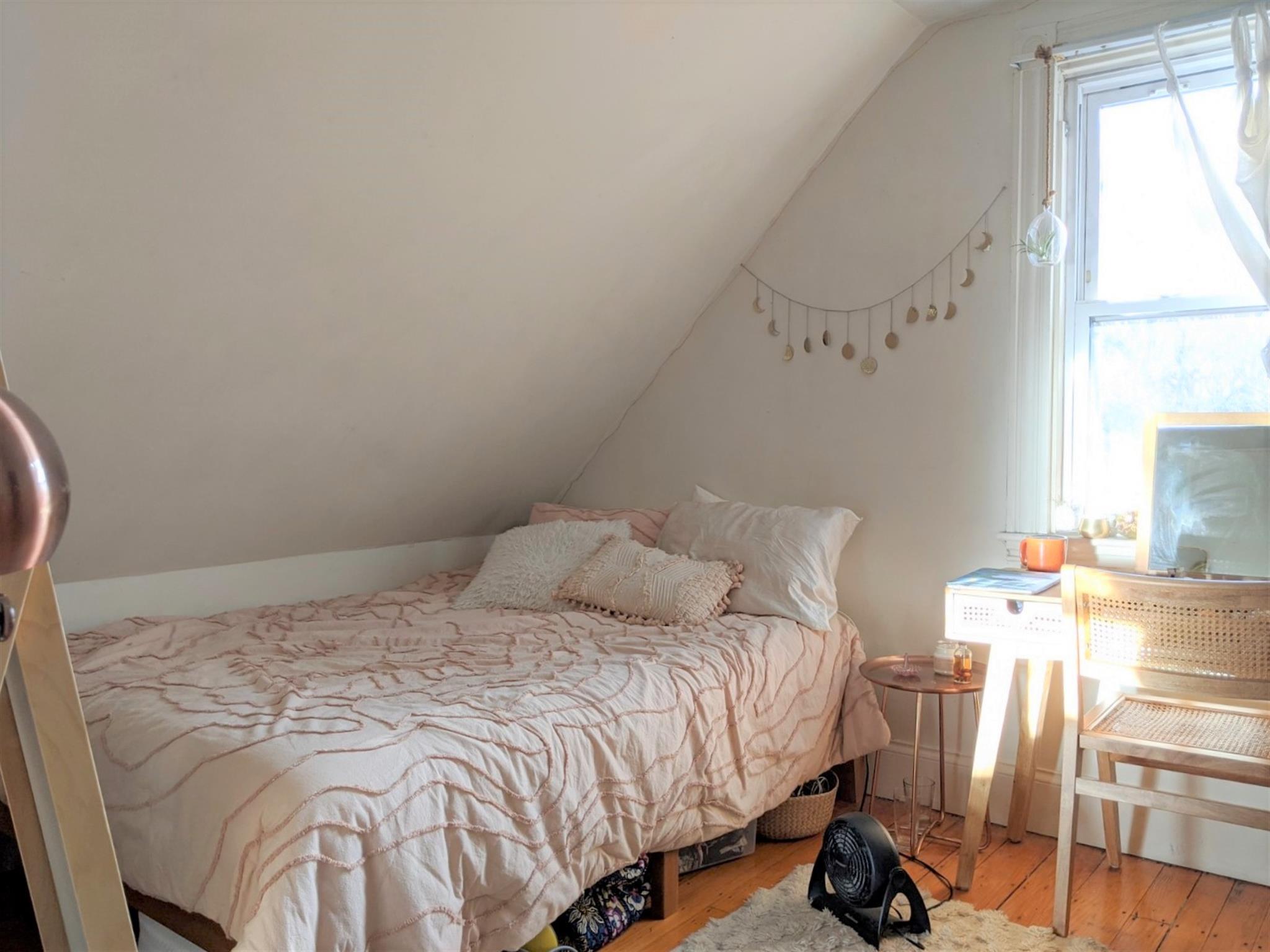 14 Sanborn Ave, Union Square