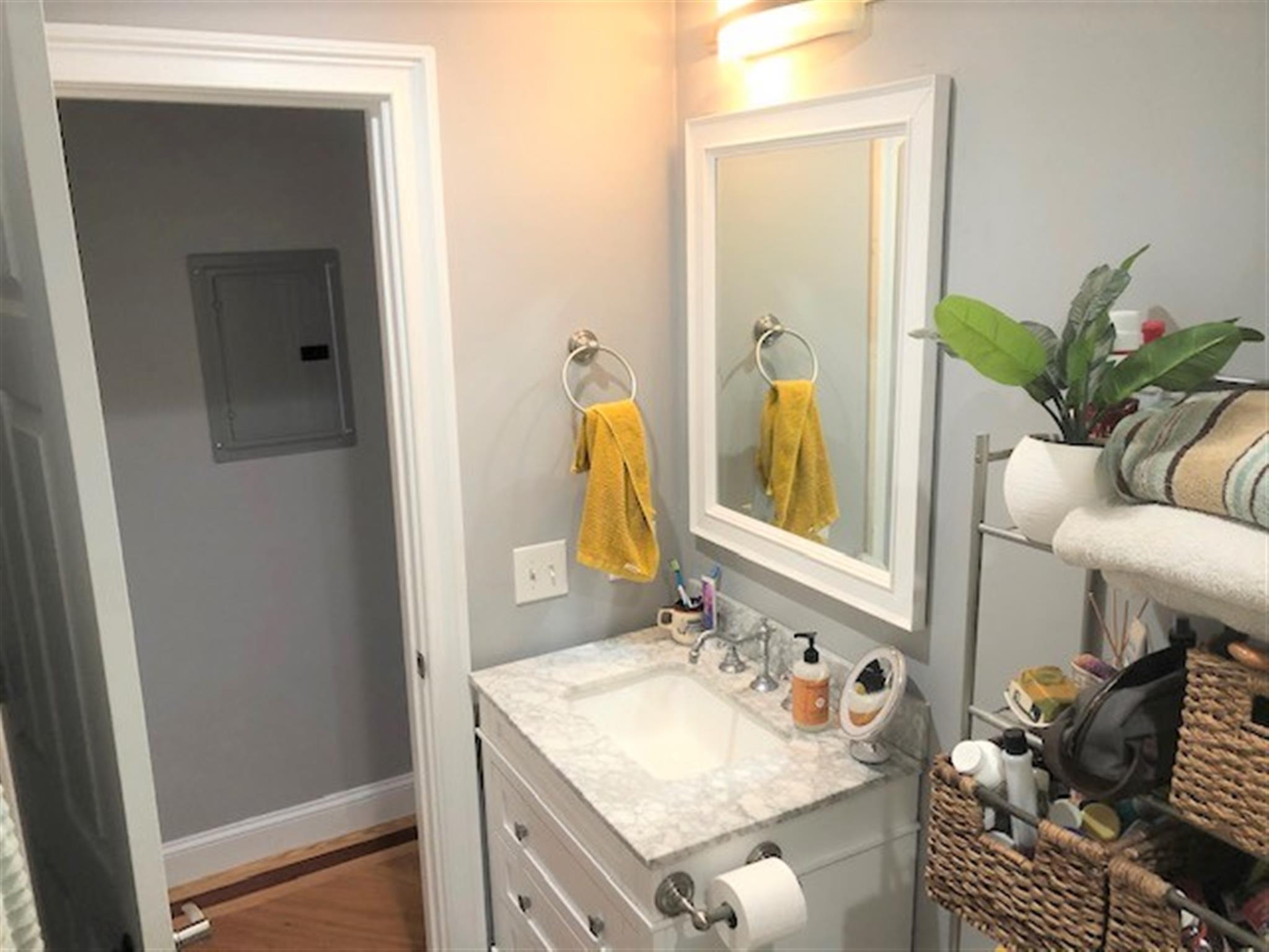 35 School St, Everett