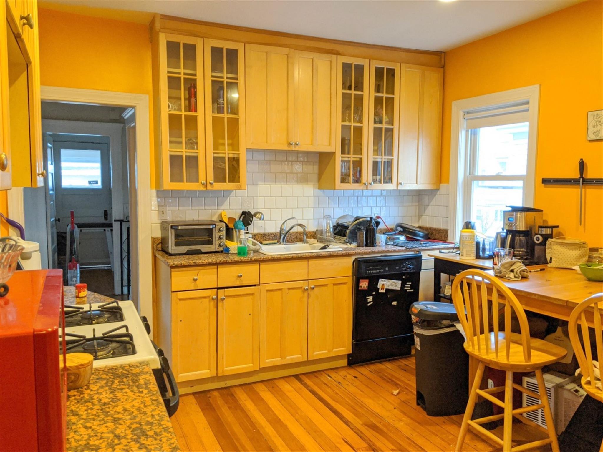 42 Newbern Ave, Medford