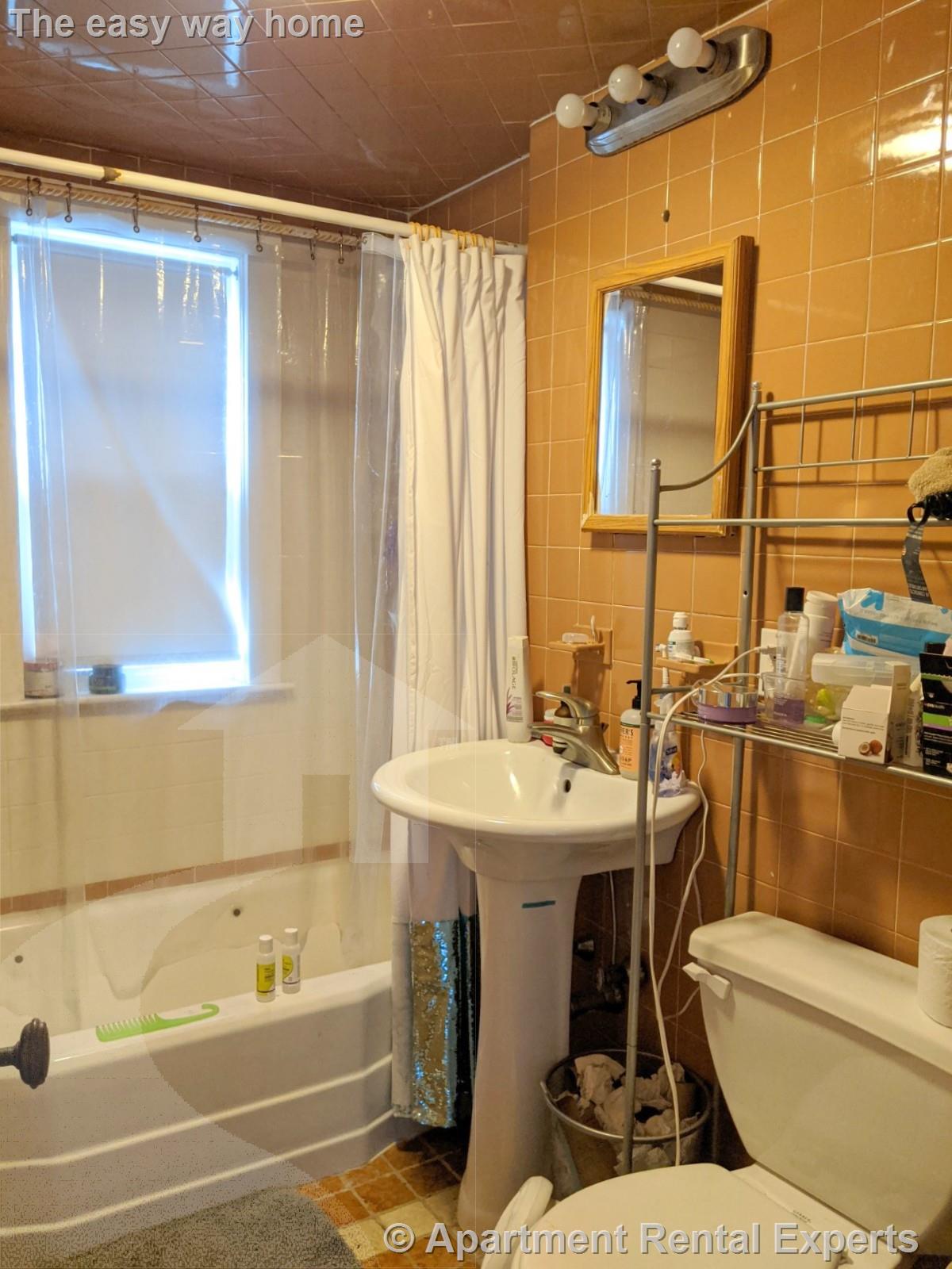 42 Newbern Ave, Medford