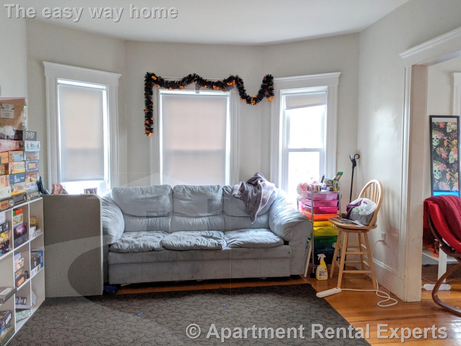 42 Newbern Ave, Medford