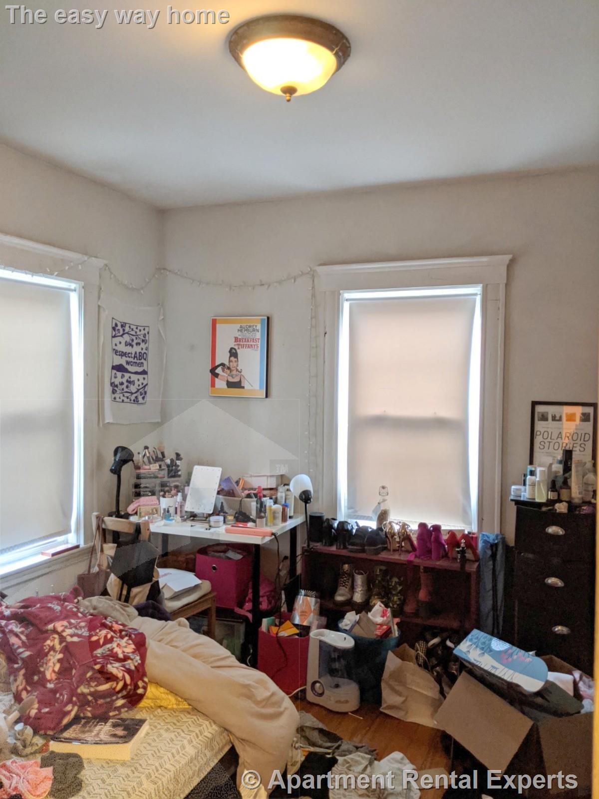 42 Newbern Ave, Medford