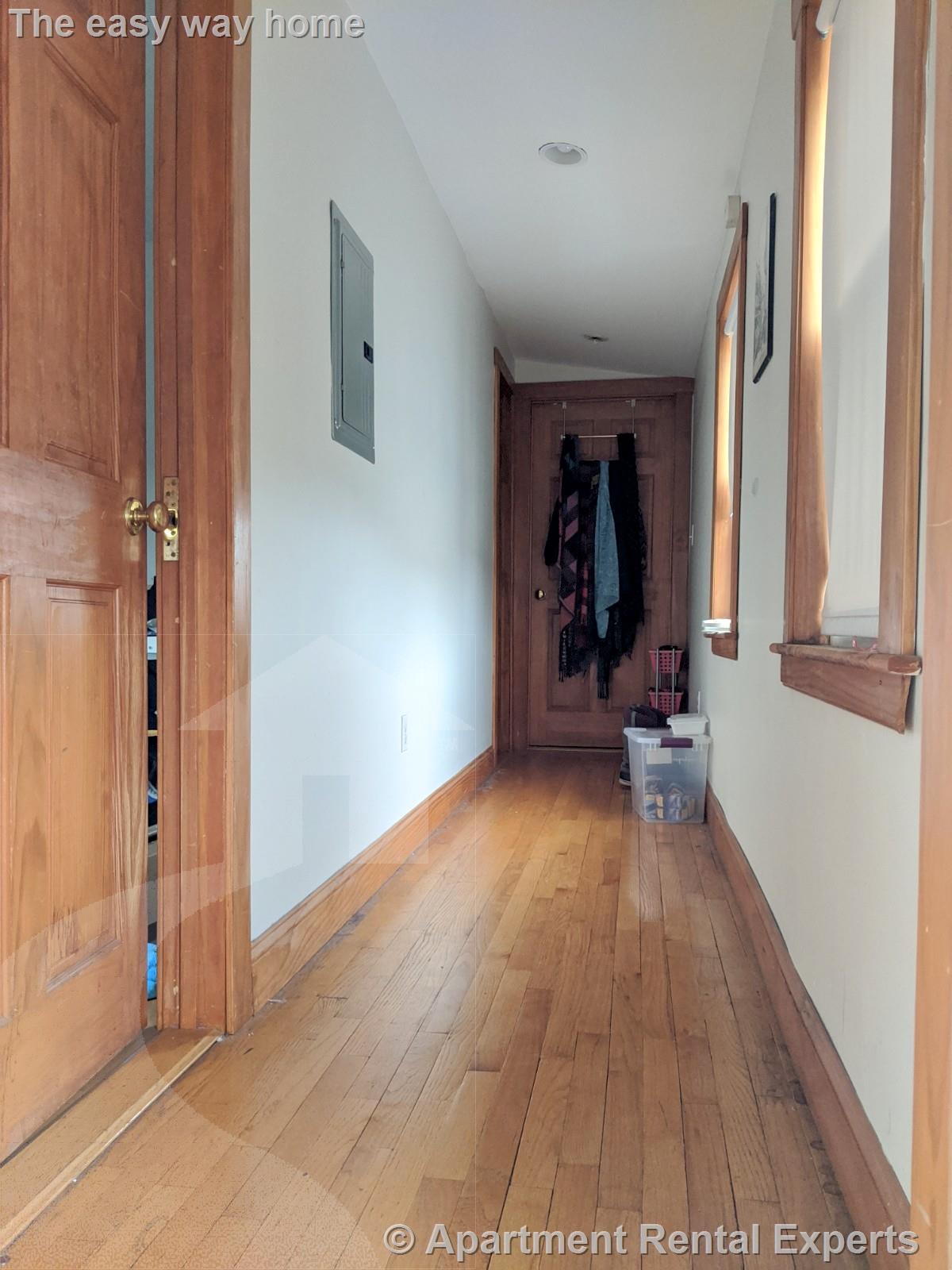 42 Newbern Ave, Medford