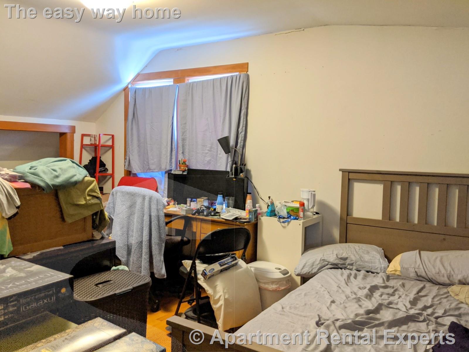 42 Newbern Ave, Medford