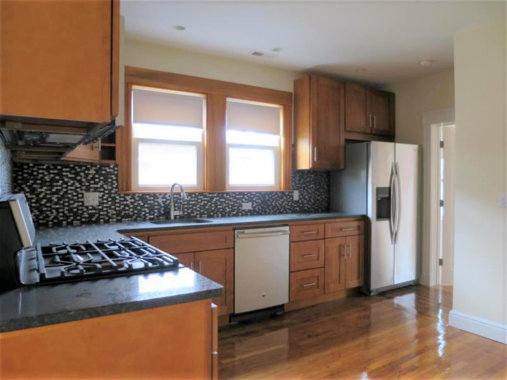 7 Bonner Ave, Medford