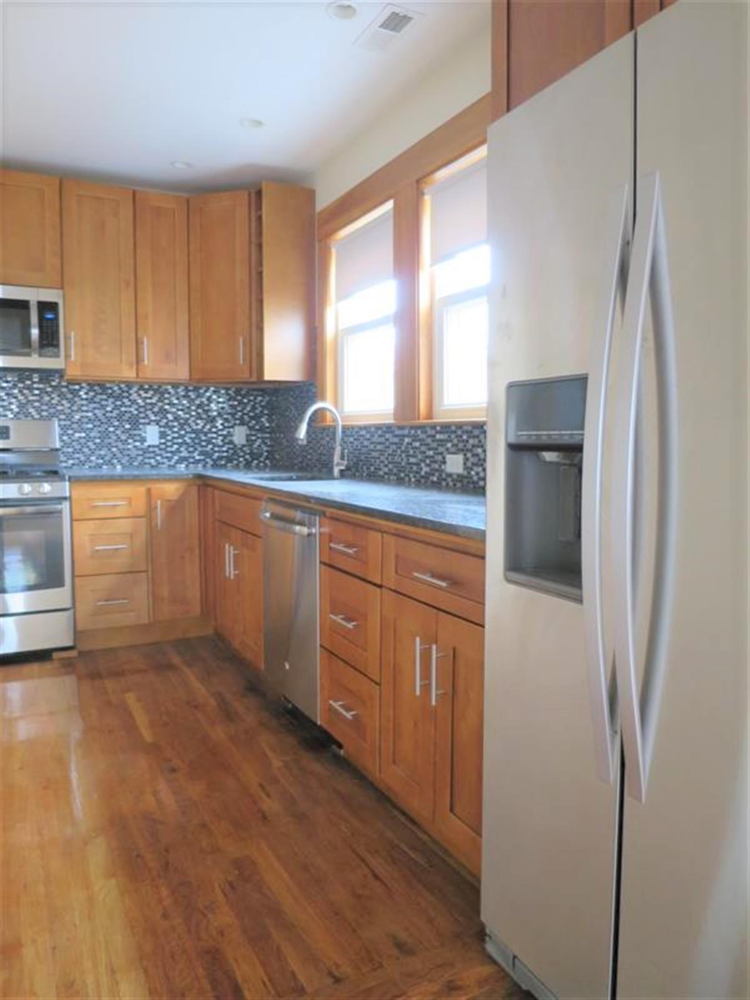 9 Bonner Ave, Medford