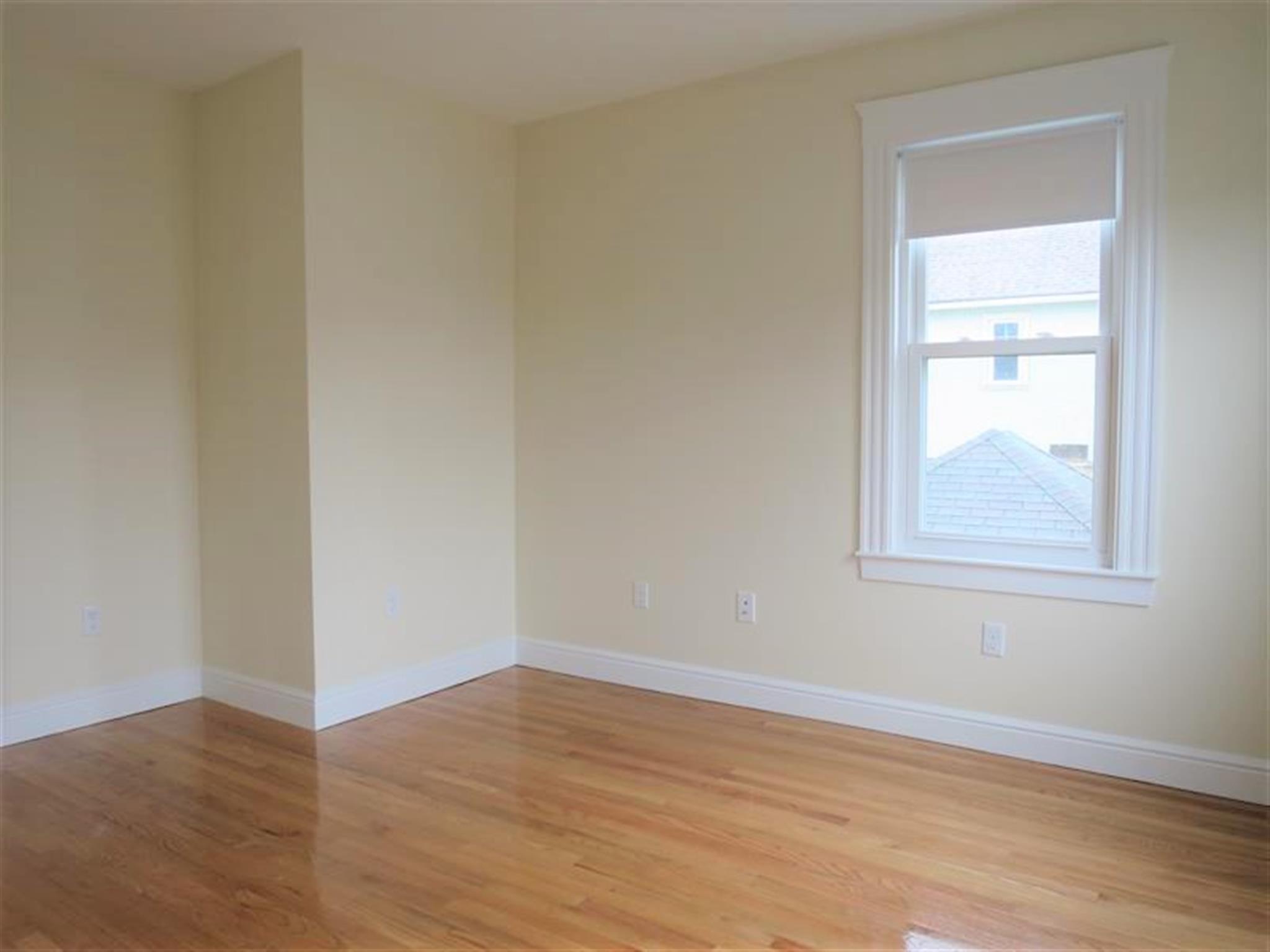 9 Bonner Ave, Medford