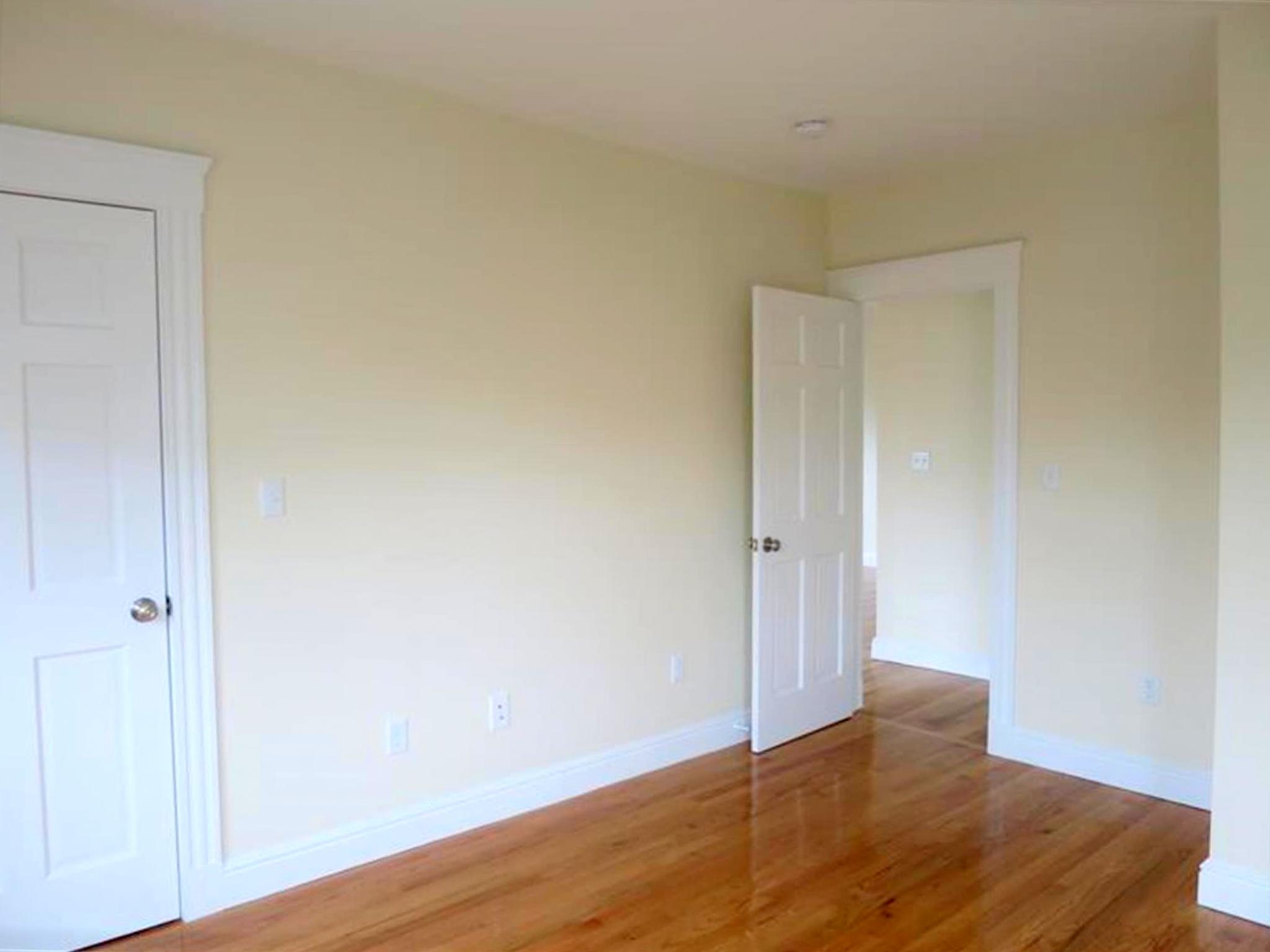 7 Bonner Ave, Medford