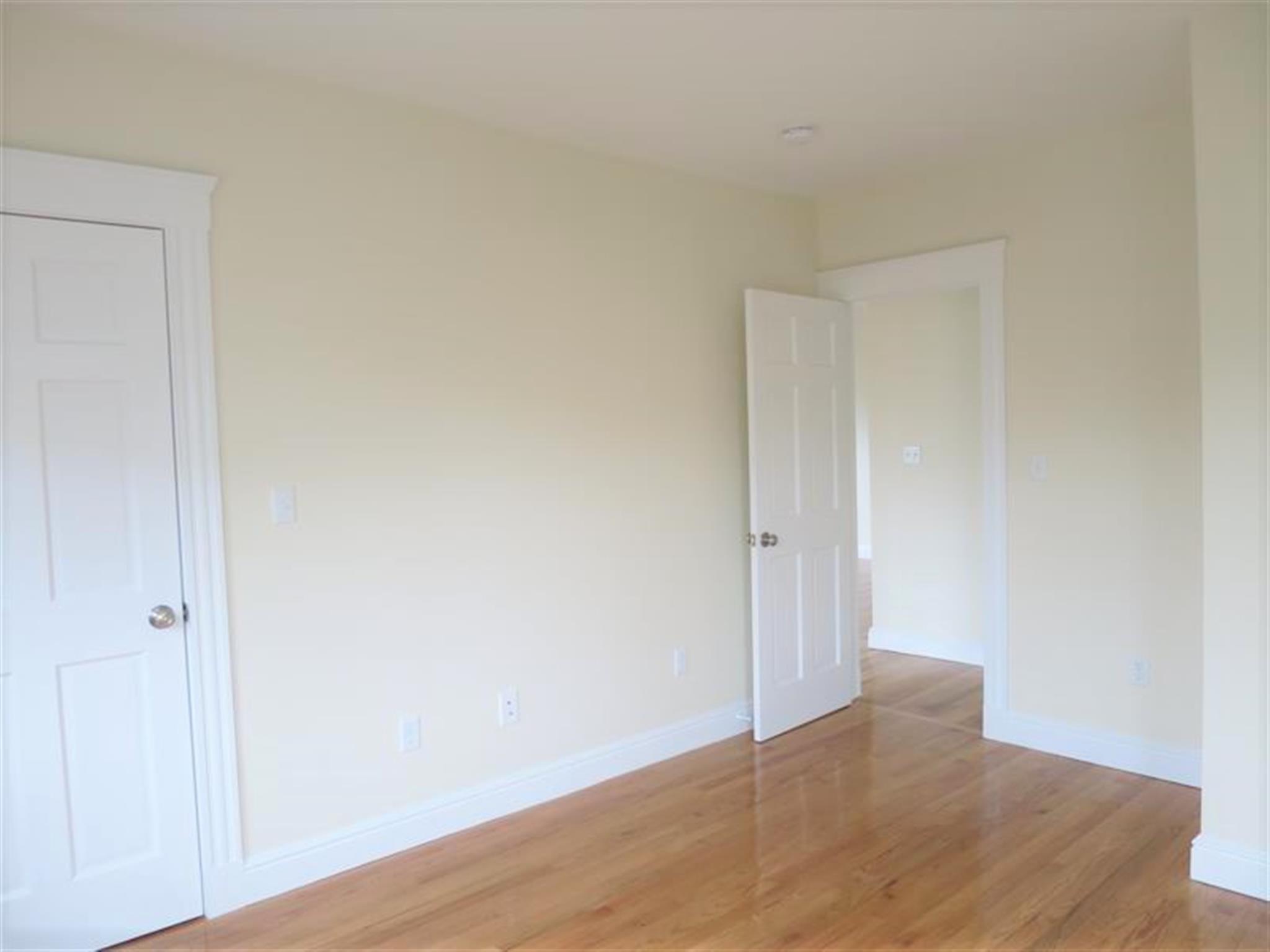 9 Bonner Ave, Medford