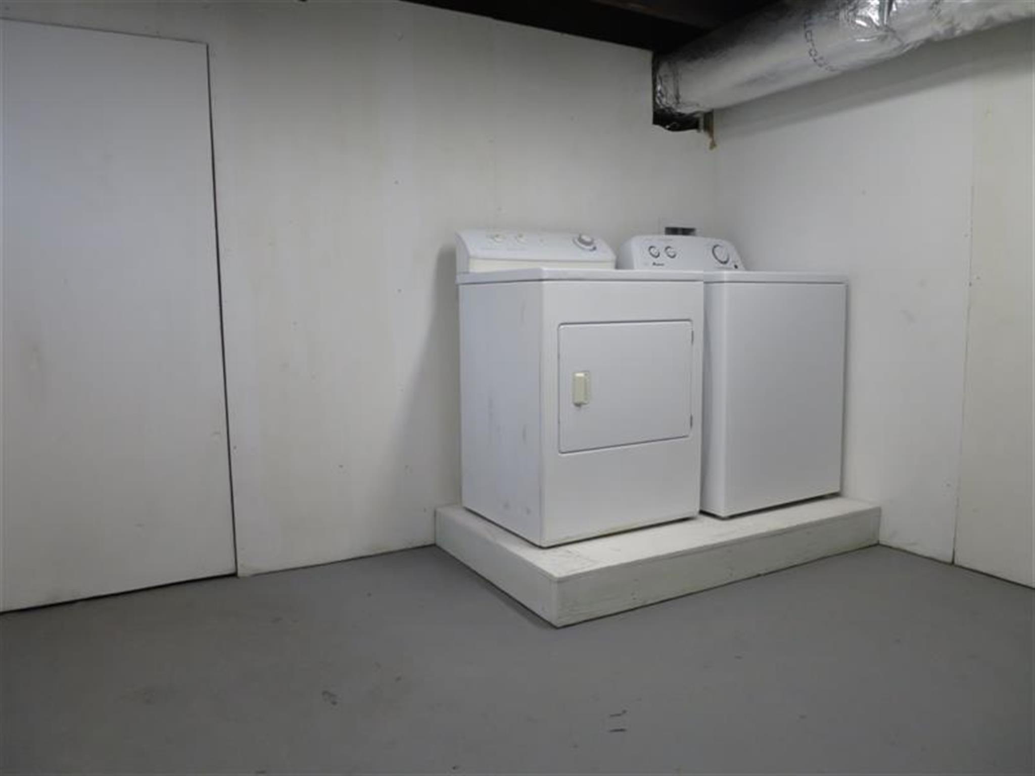 9 Bonner Ave, Medford