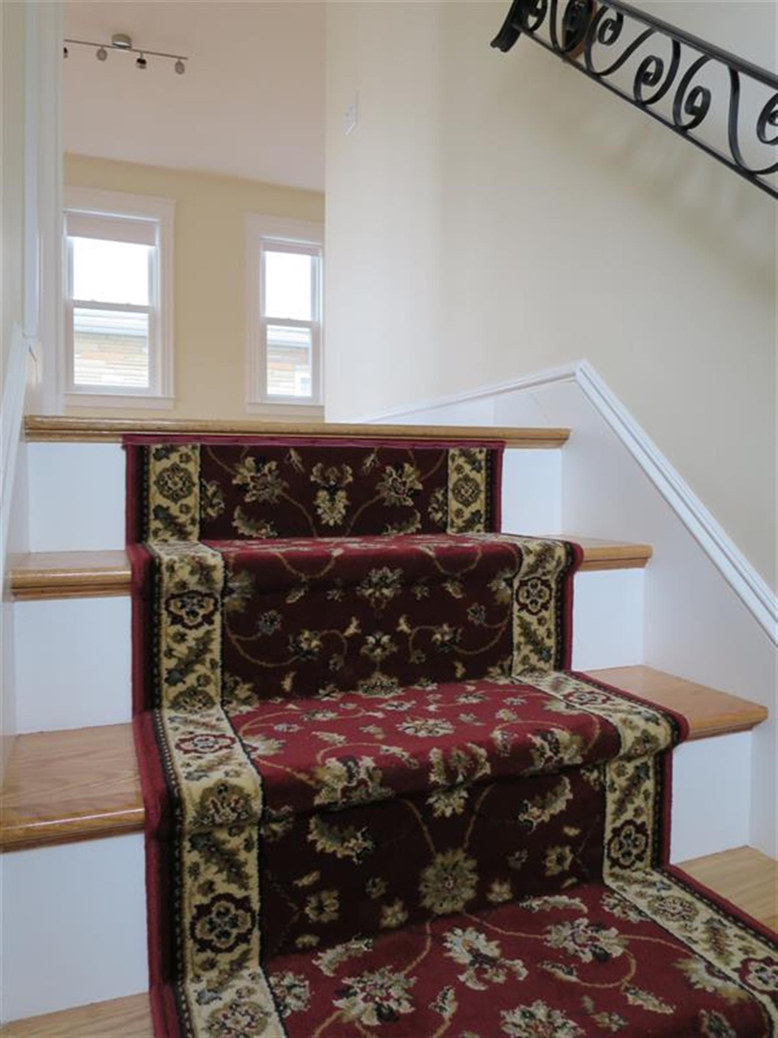 9 Bonner Ave, Medford