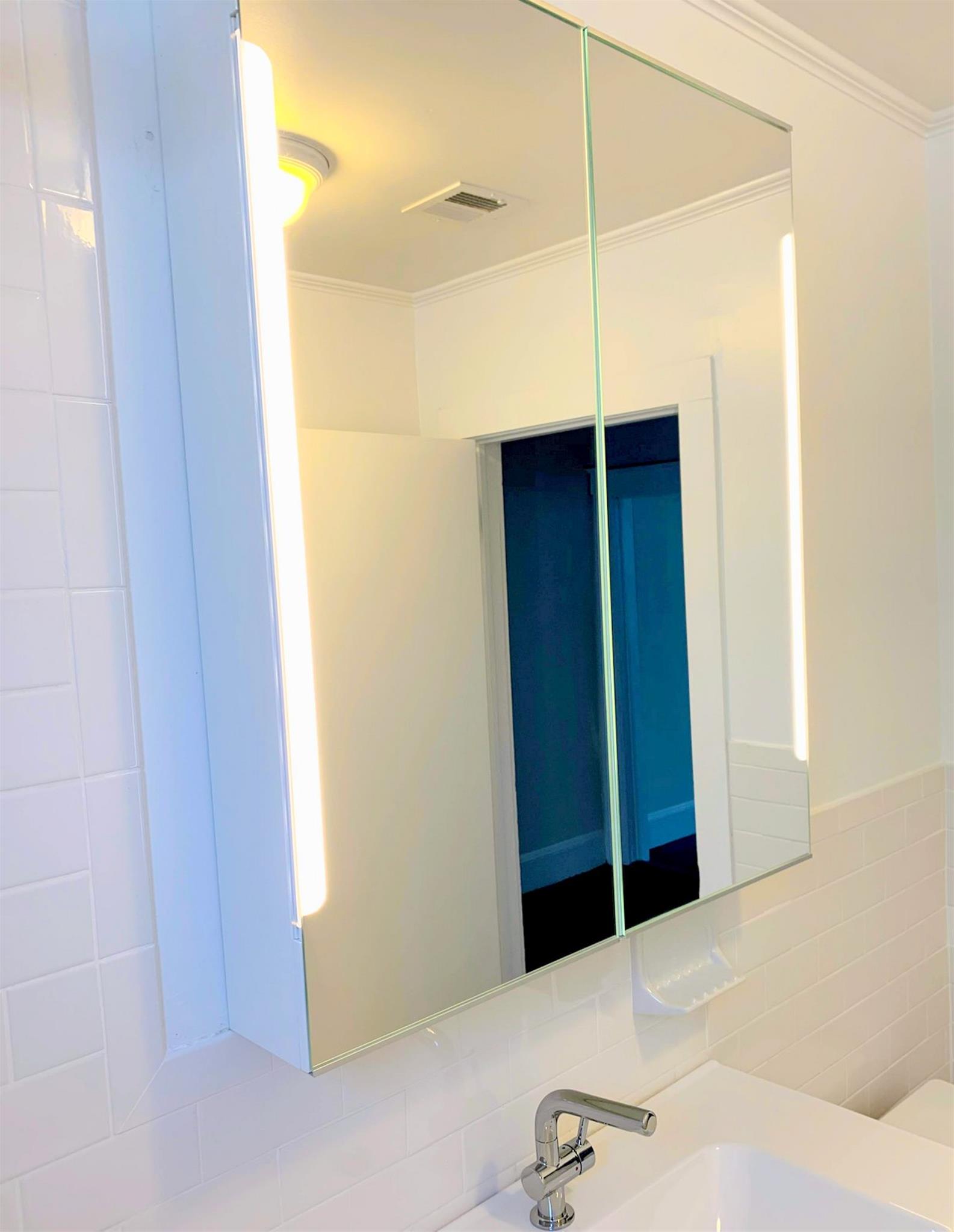 98 Bristol Rd, Medford