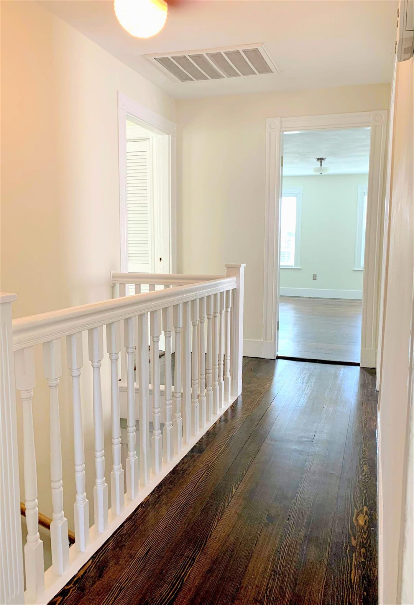 98 Bristol Rd, Medford