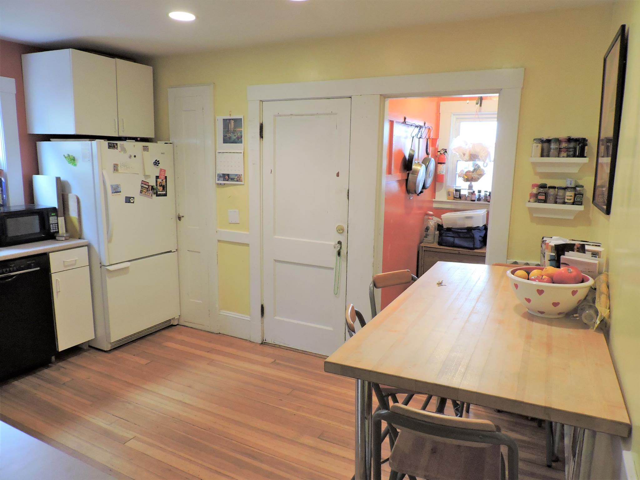 86 Henry St, Cambridgeport