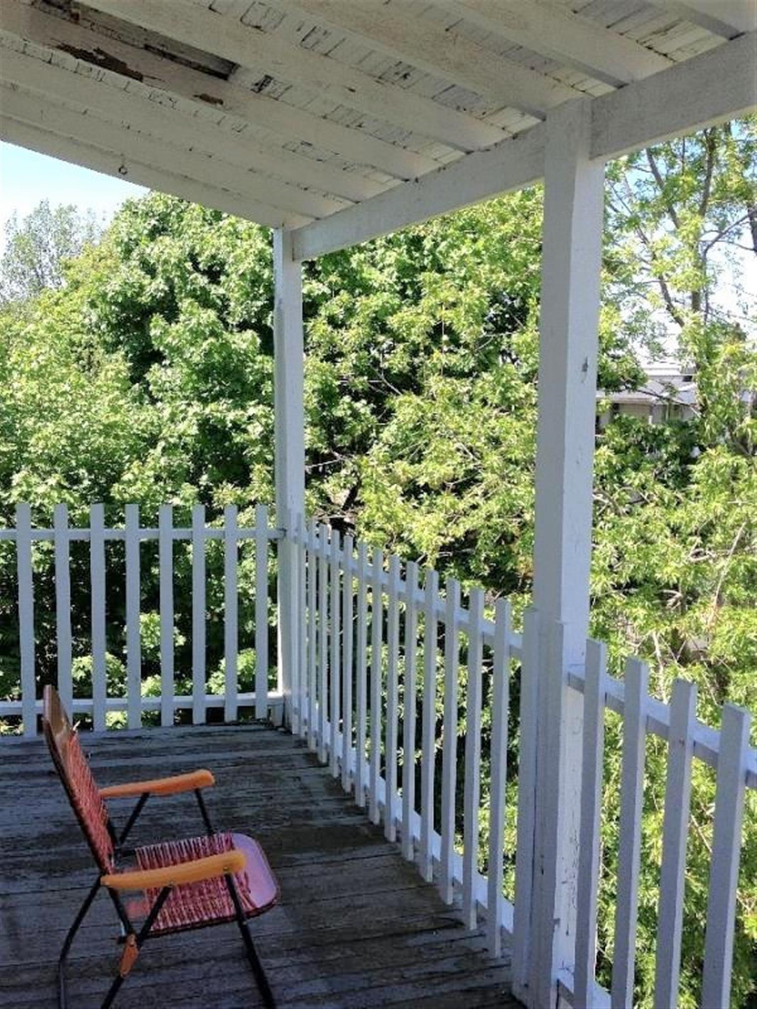 69 Raymond Ave, Teele Square