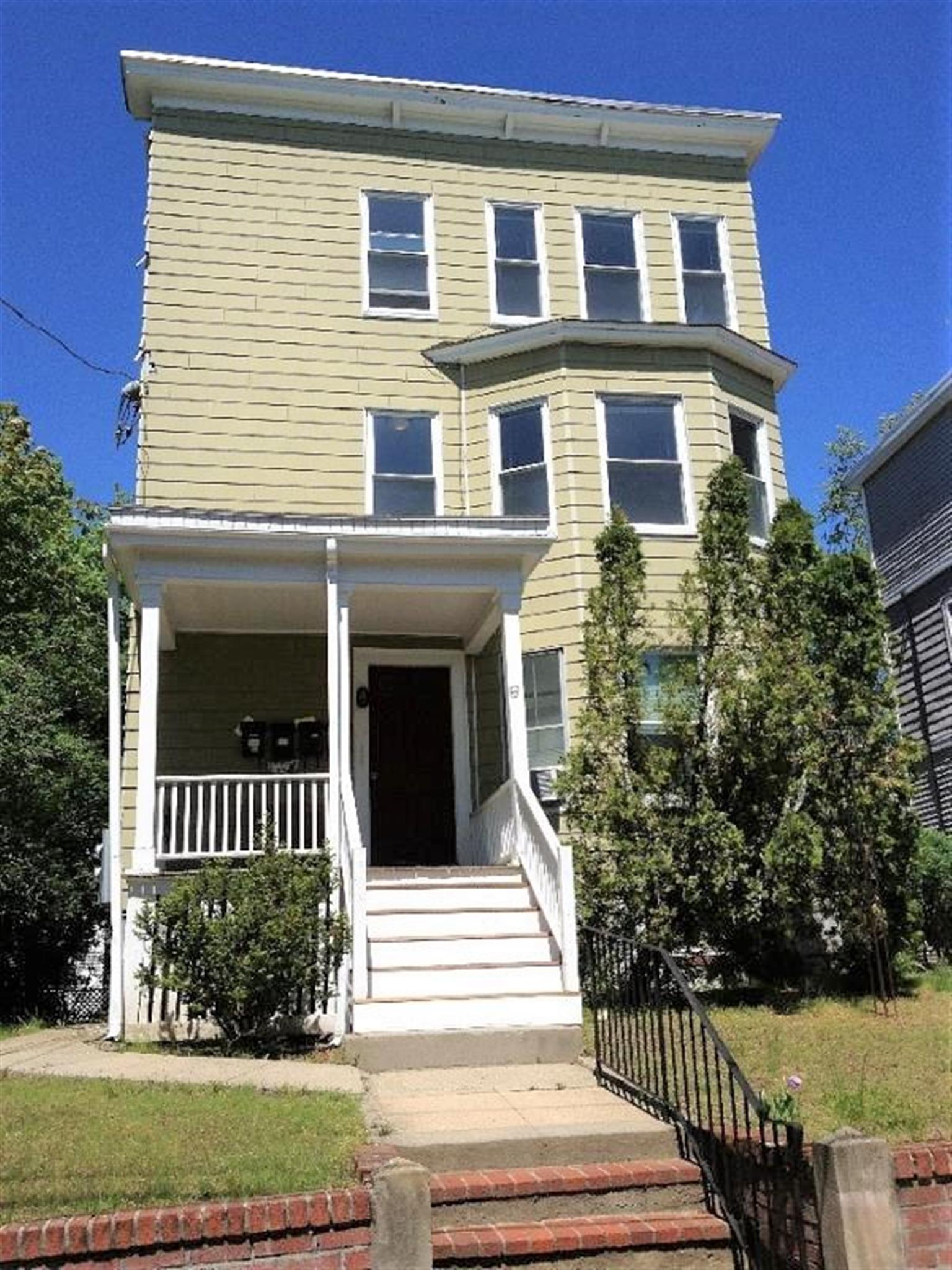 69 Raymond Ave, Teele Square