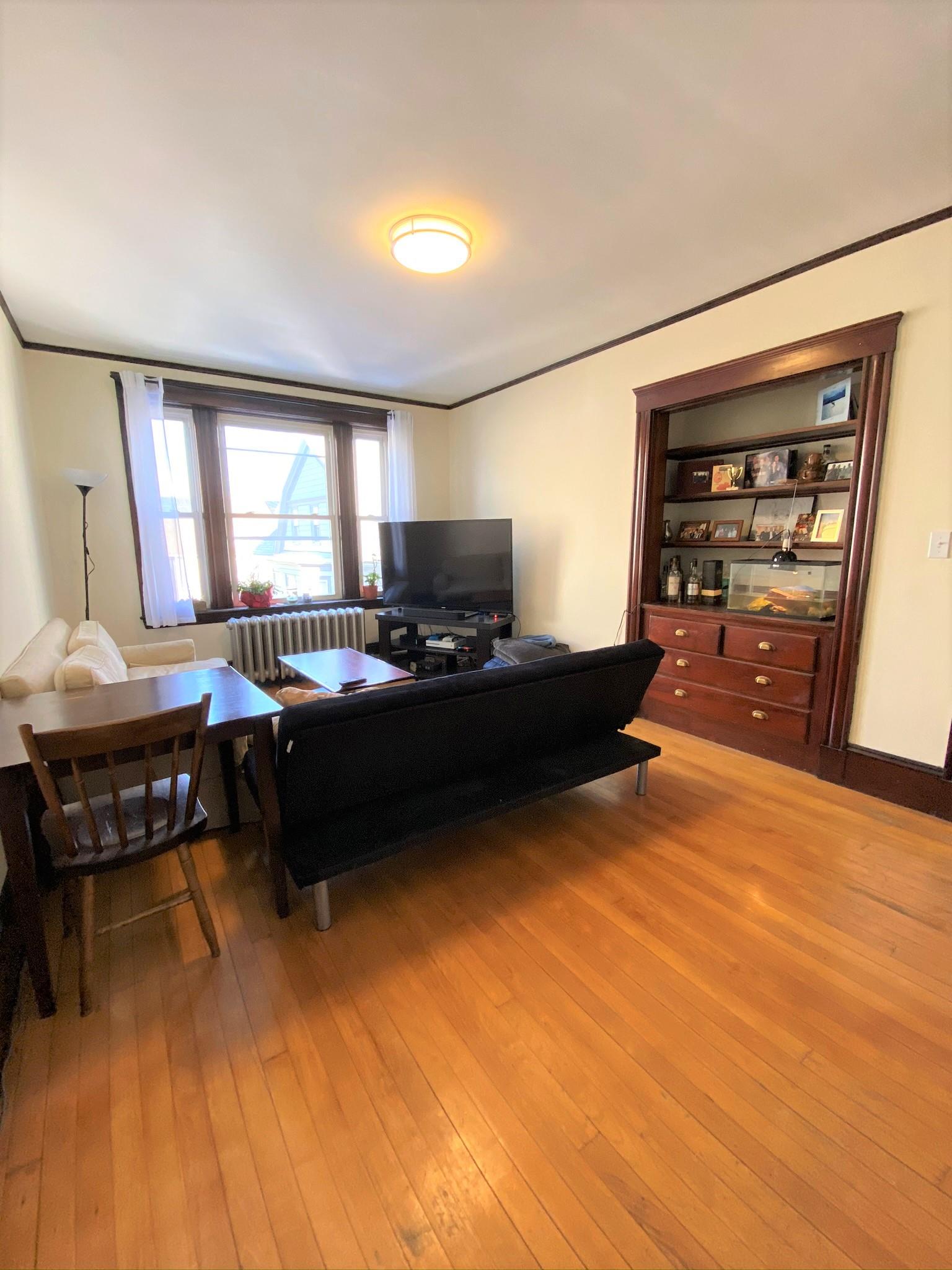 9 Fairfield St, Porter Square