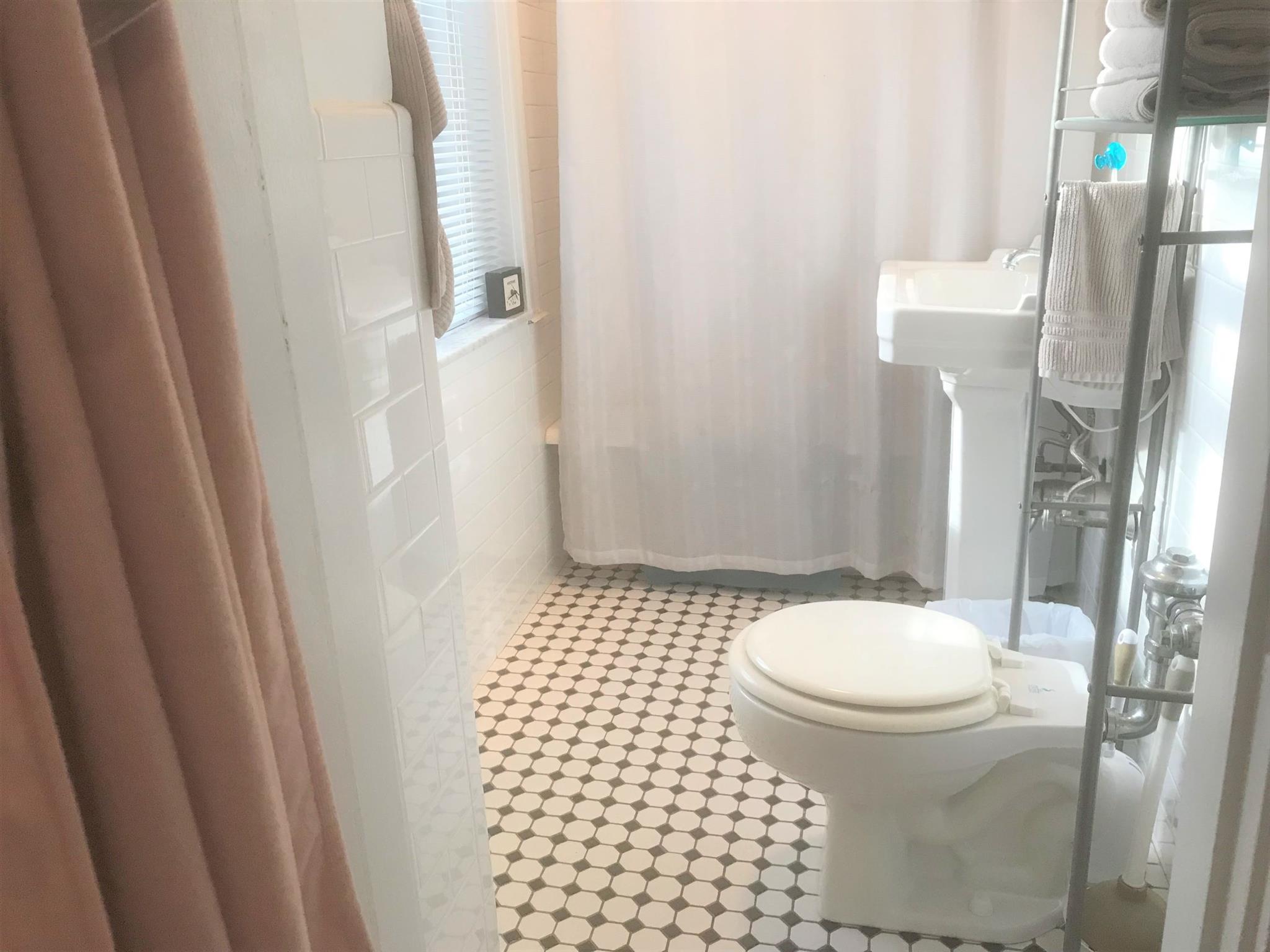 11 Gray St, Porter Square