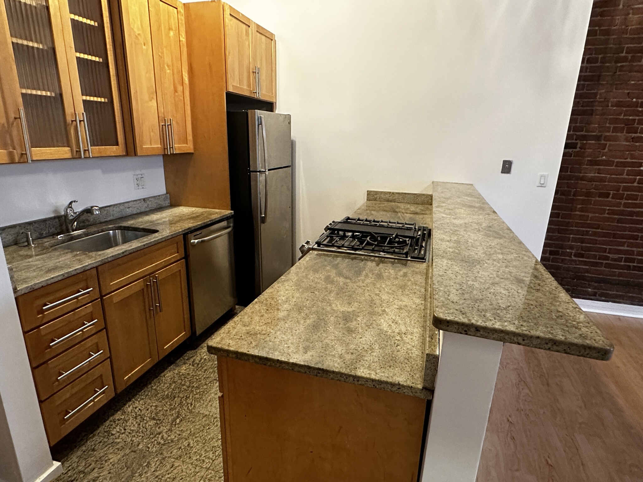 254 Friend St,, West End