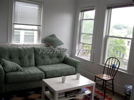 69 Raymond Ave, West Somerville